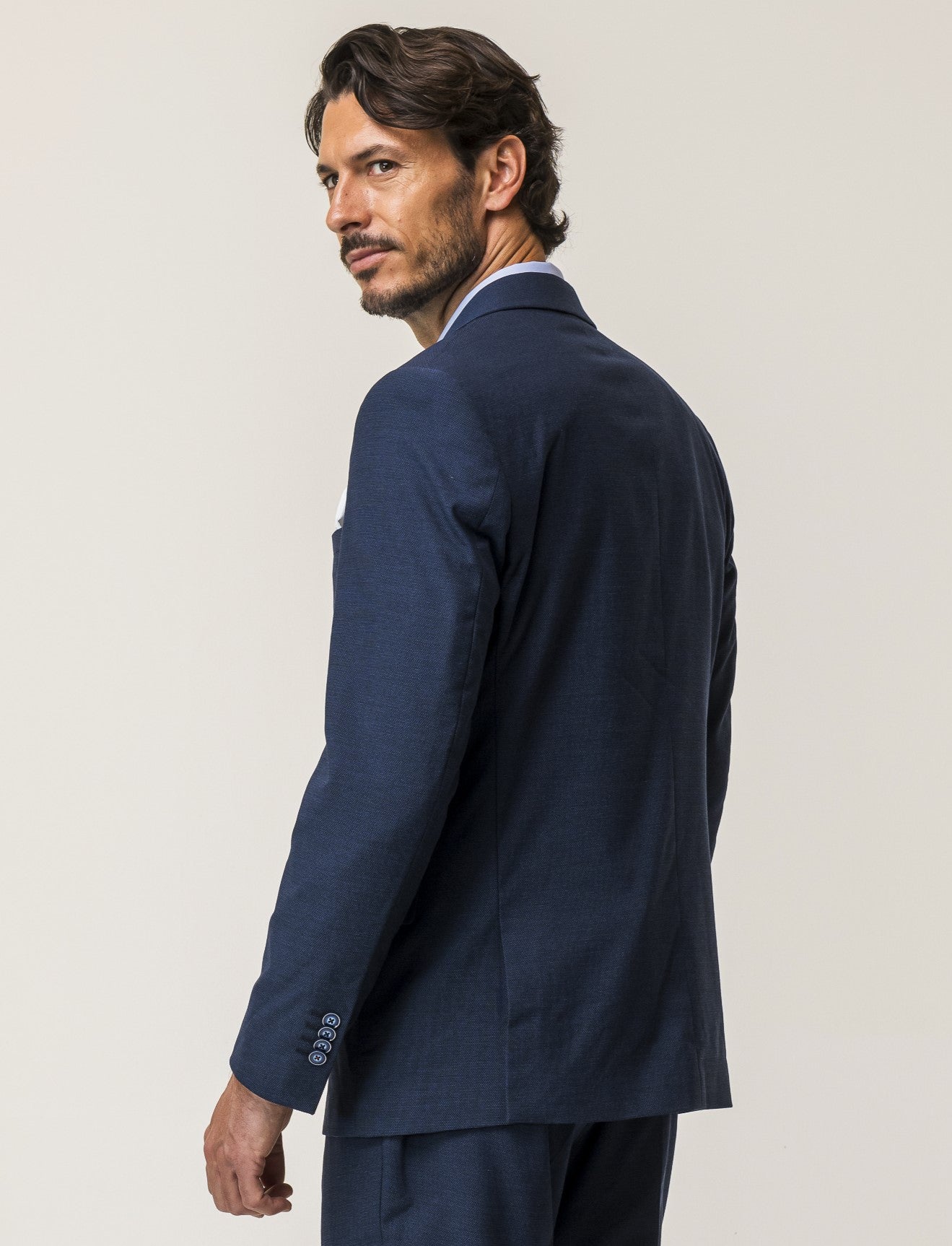 Blazer formal fit con colletto a revers classici e tasca a filetto completa di pochette a contrasto - Blu