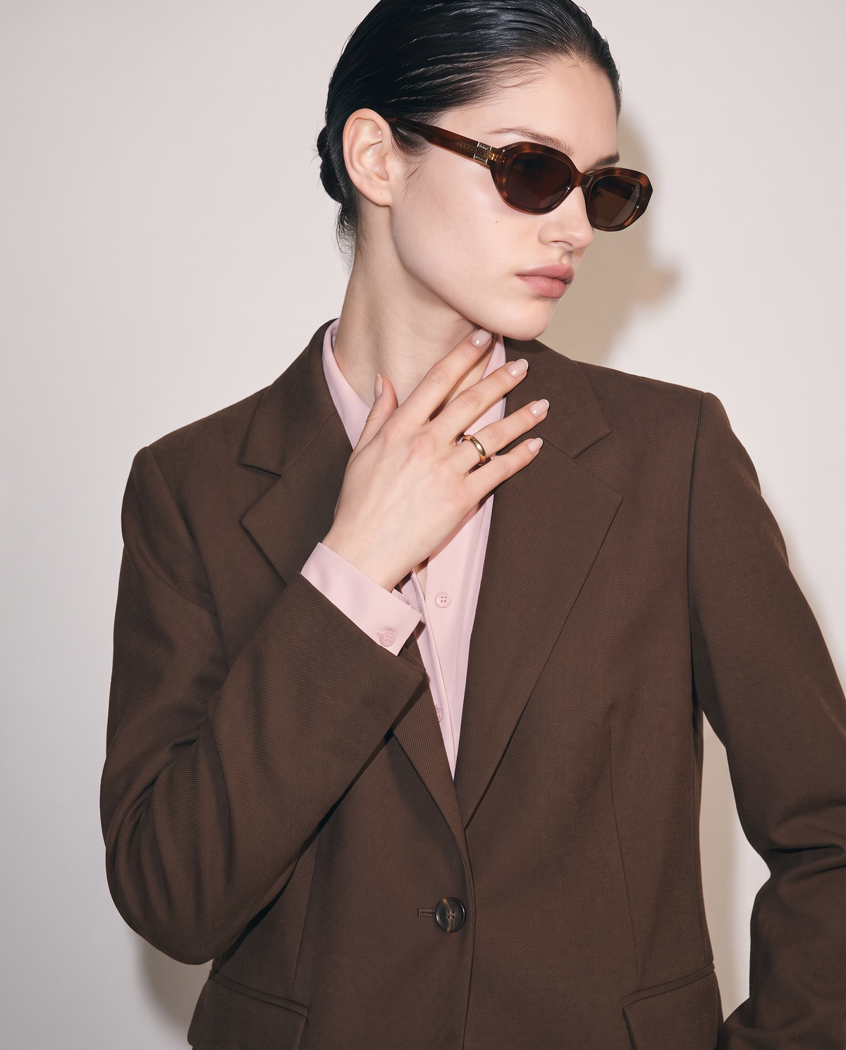 Single-breasted jacket with regular fit - Brown