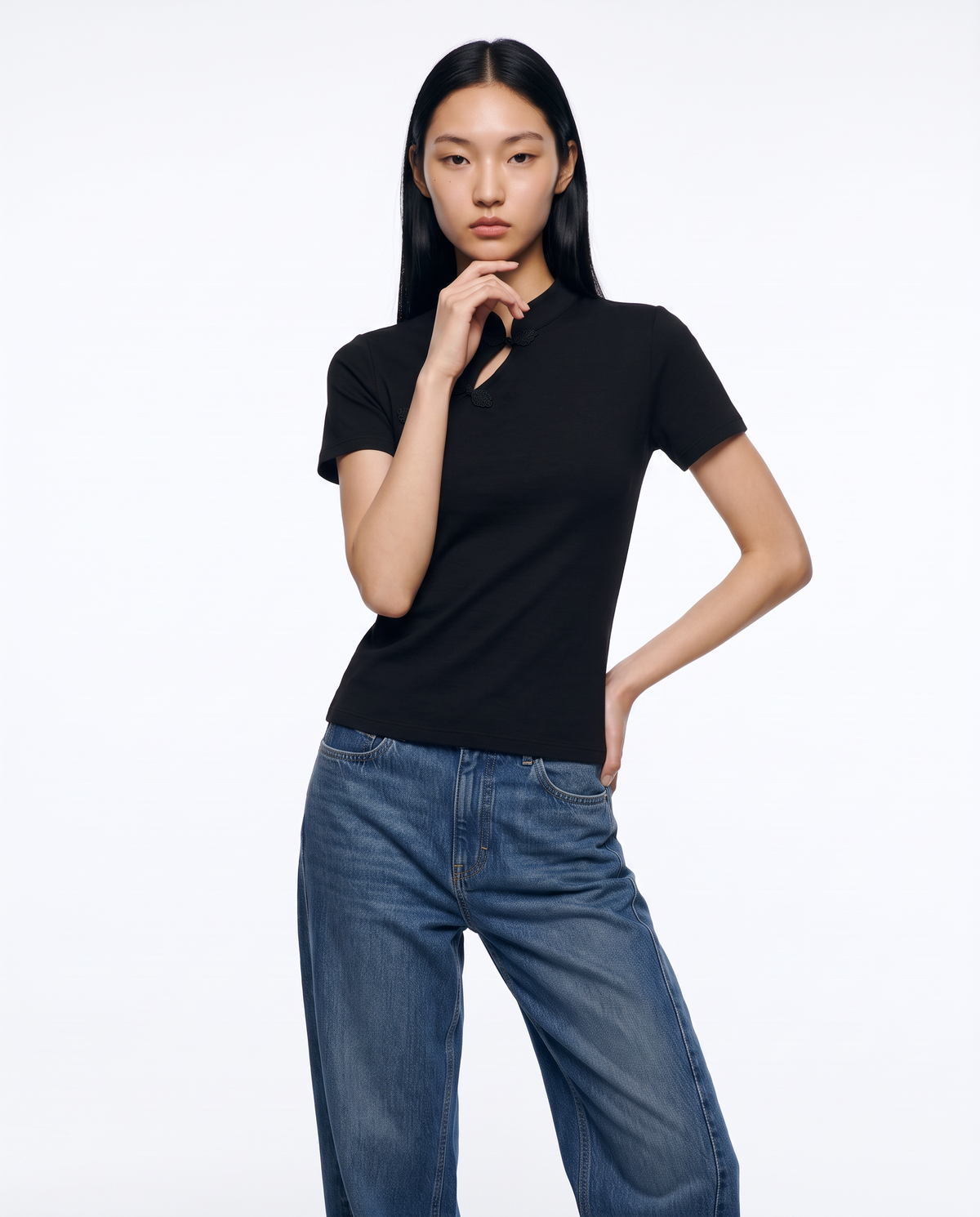 Asymmetric short sleeve top with mandarin collar and frog closures - Black