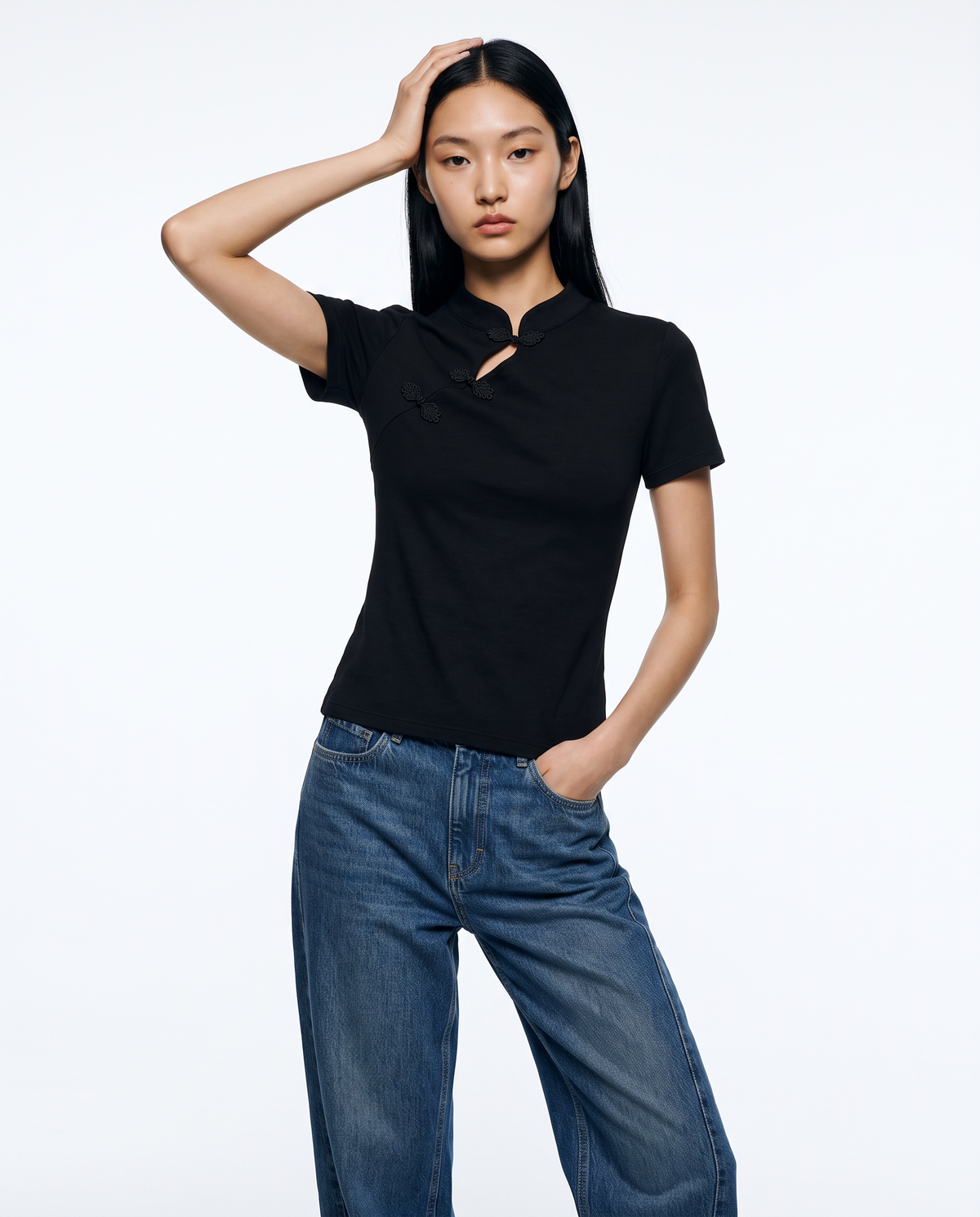 Asymmetric short sleeve top with mandarin collar and frog closures - Black