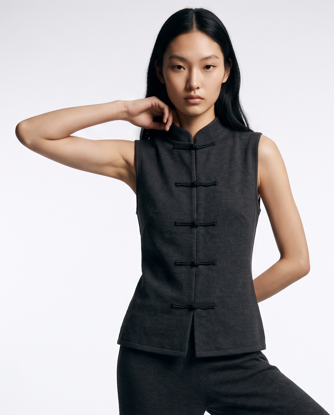 Gilet con collo alla coreana e chiusura ad alamari - Nero
