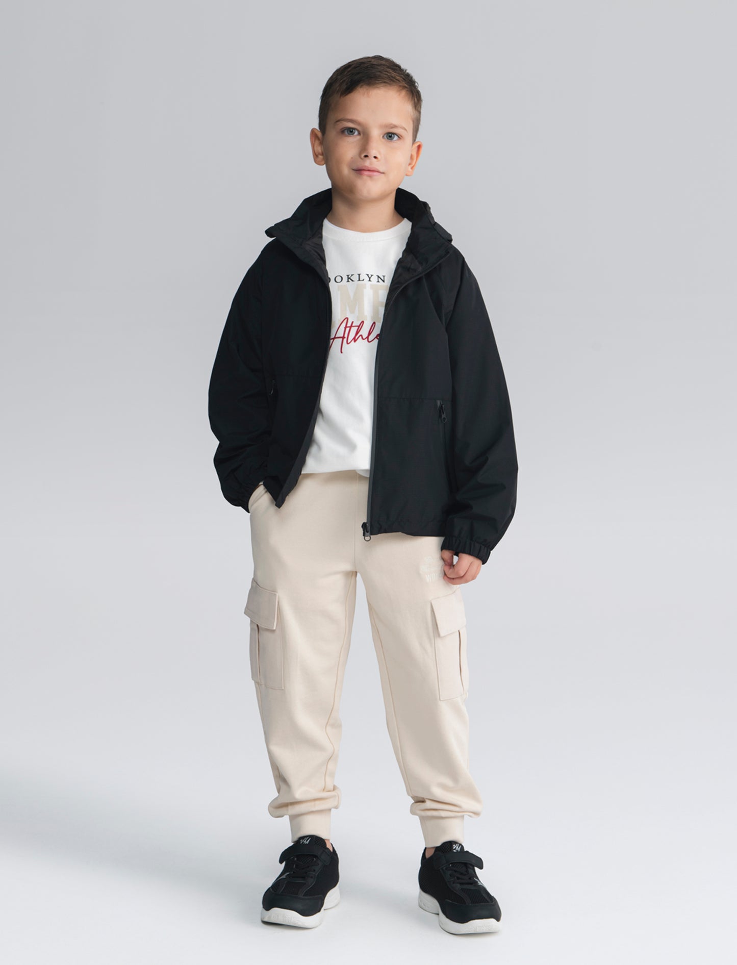 Sweatpants with pockets and embroidery - Beige
