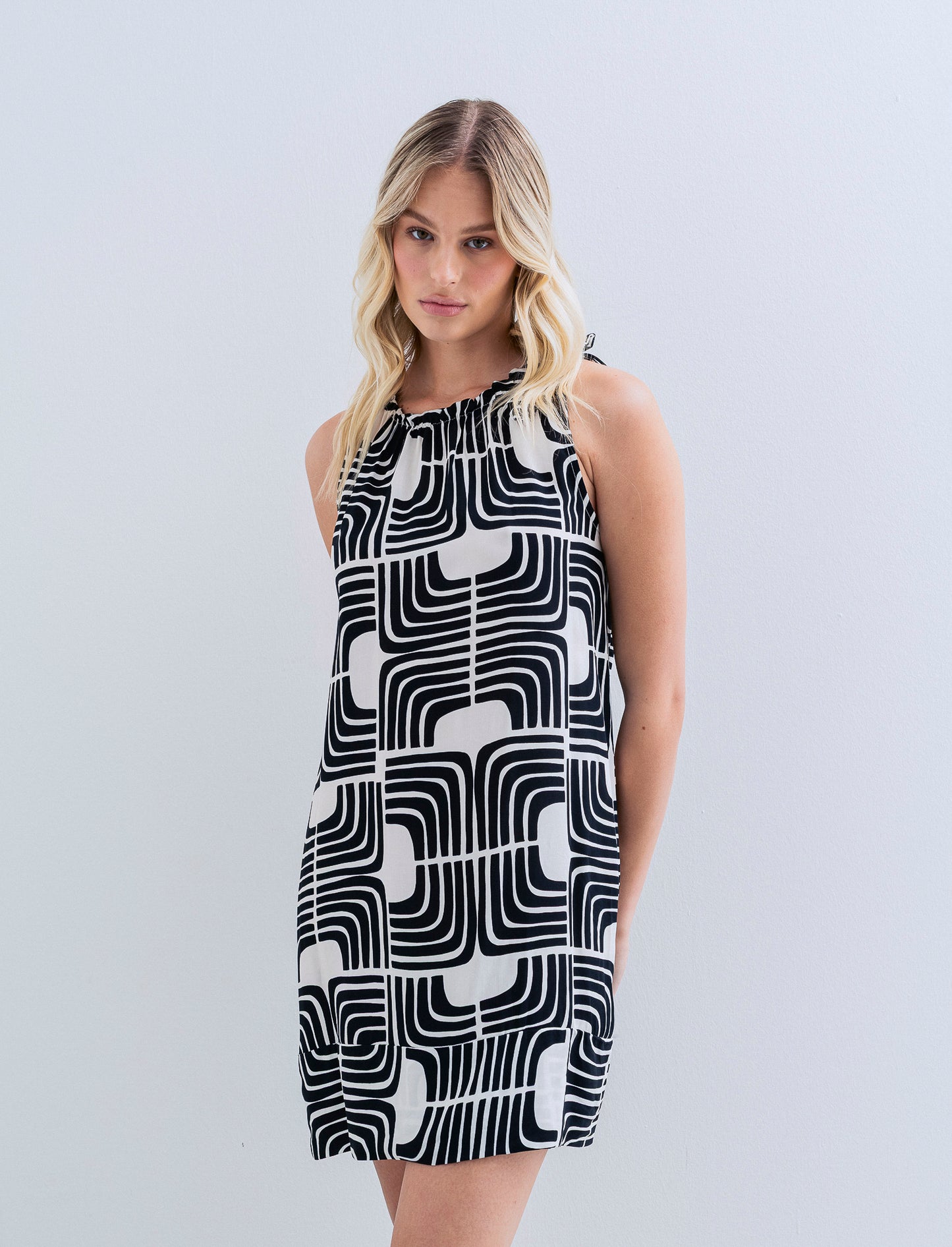 Vestito in viscosa stampato con arriccio - Nero