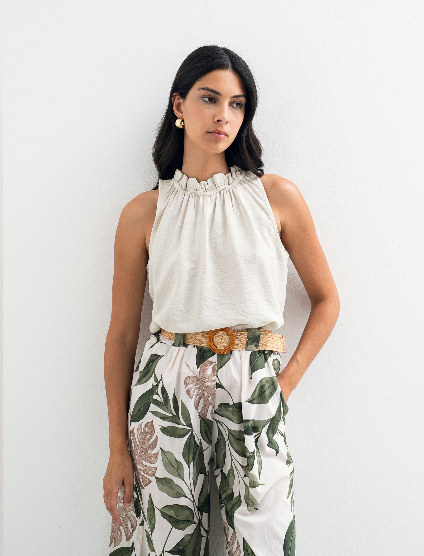 Top in cotone lavato con arriccio sul collo - Beige