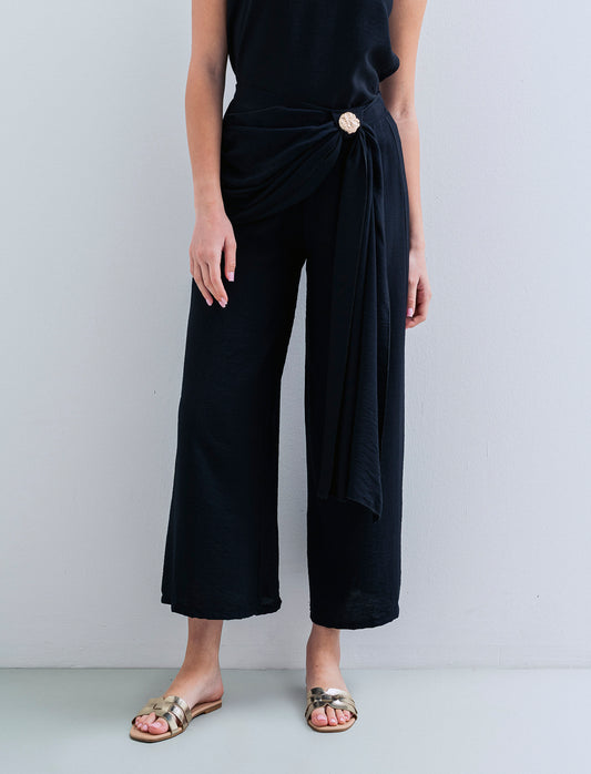 Pantalone largo con fusciacca e bottone - Nero
