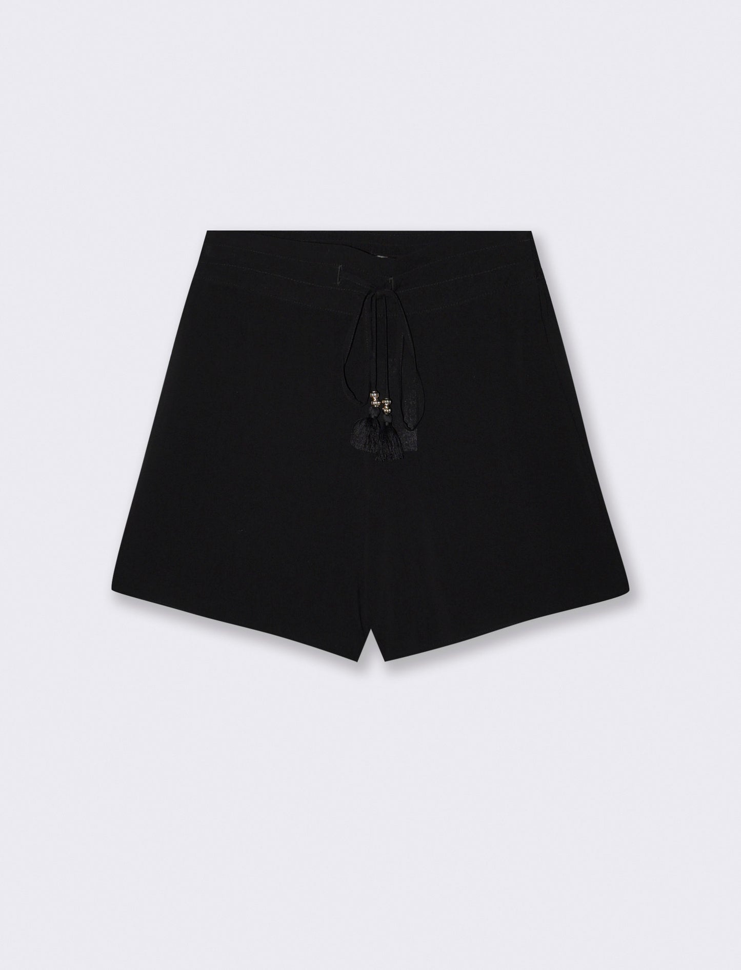 Elevate your summer wardrobe with these stylish women's shorts featuring an elastic waistband for ul - Black