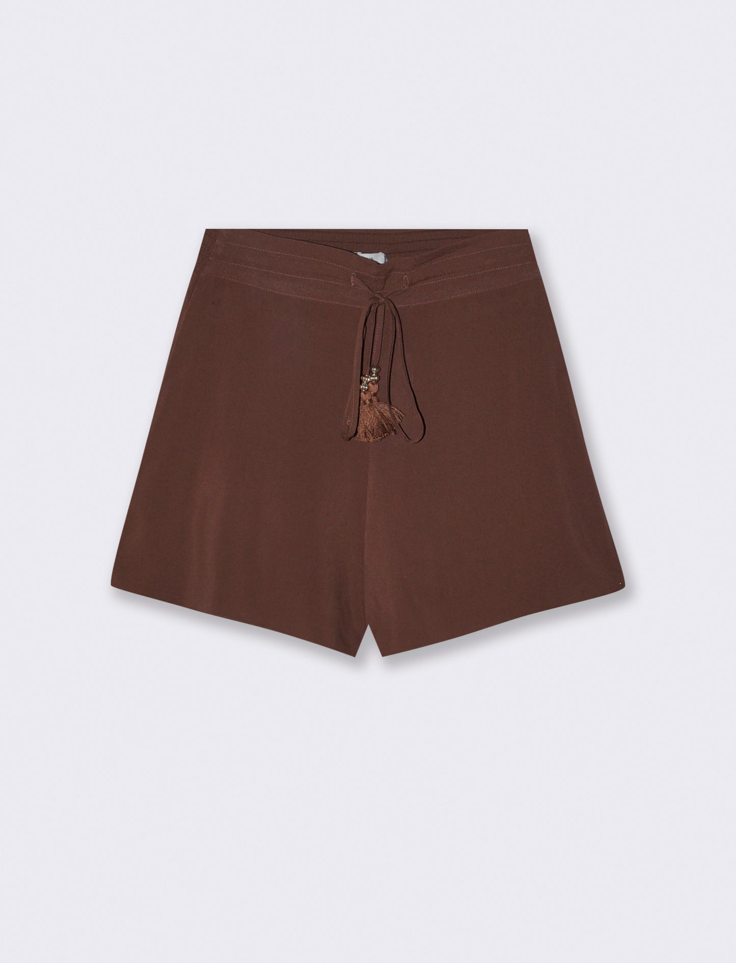Elevate your summer wardrobe with these stylish women's shorts featuring an elastic waistband for ul - Brown