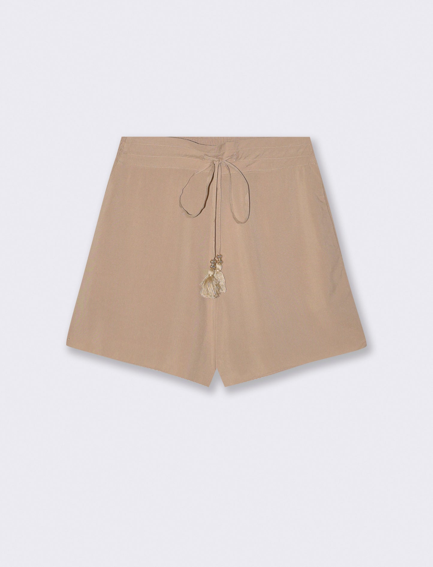 Elevate your summer wardrobe with these stylish women's shorts featuring an elastic waistband for ul - BEIGE