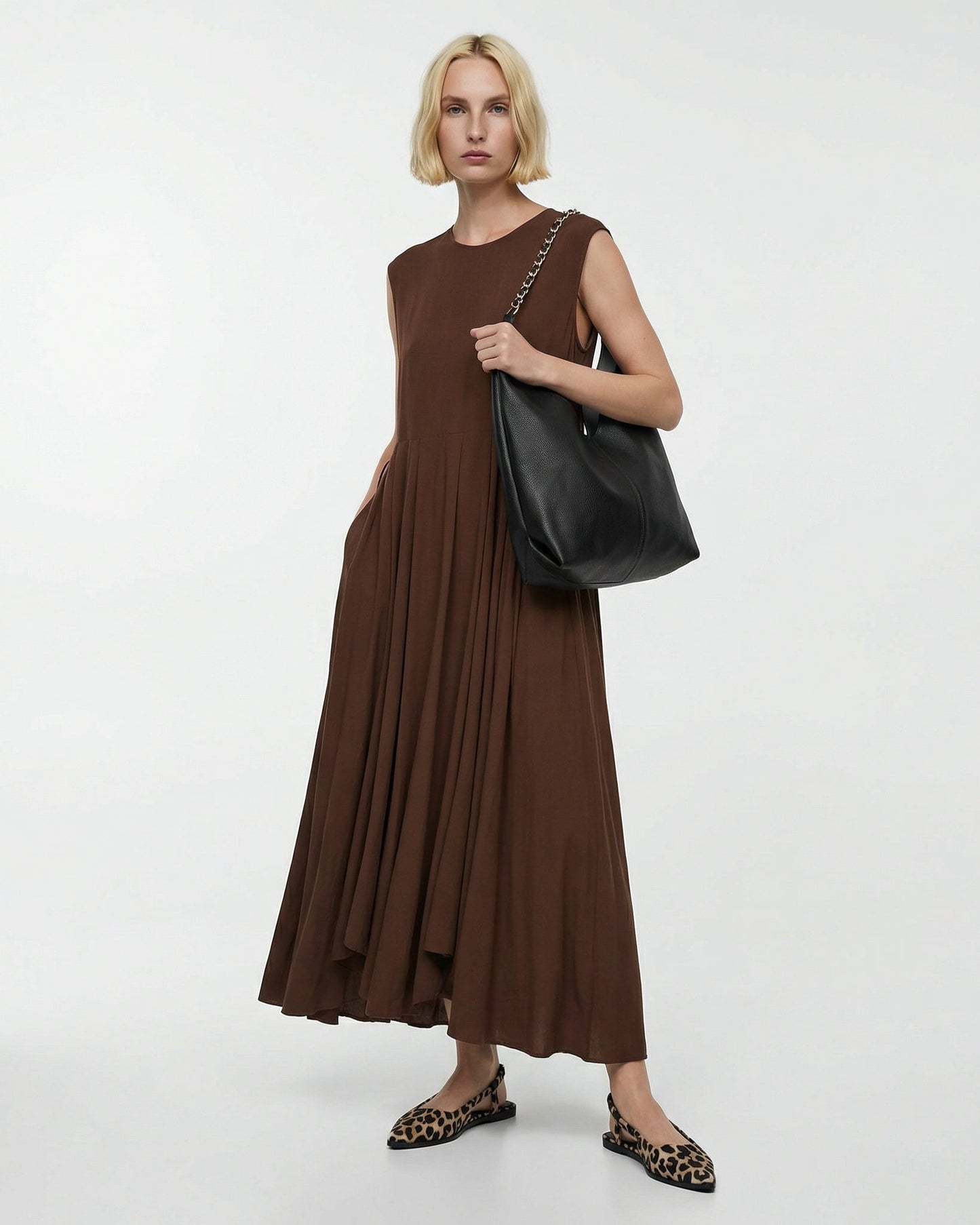 Vestito lungo con scollo rotondo e coulisse - Marrone cioccolato