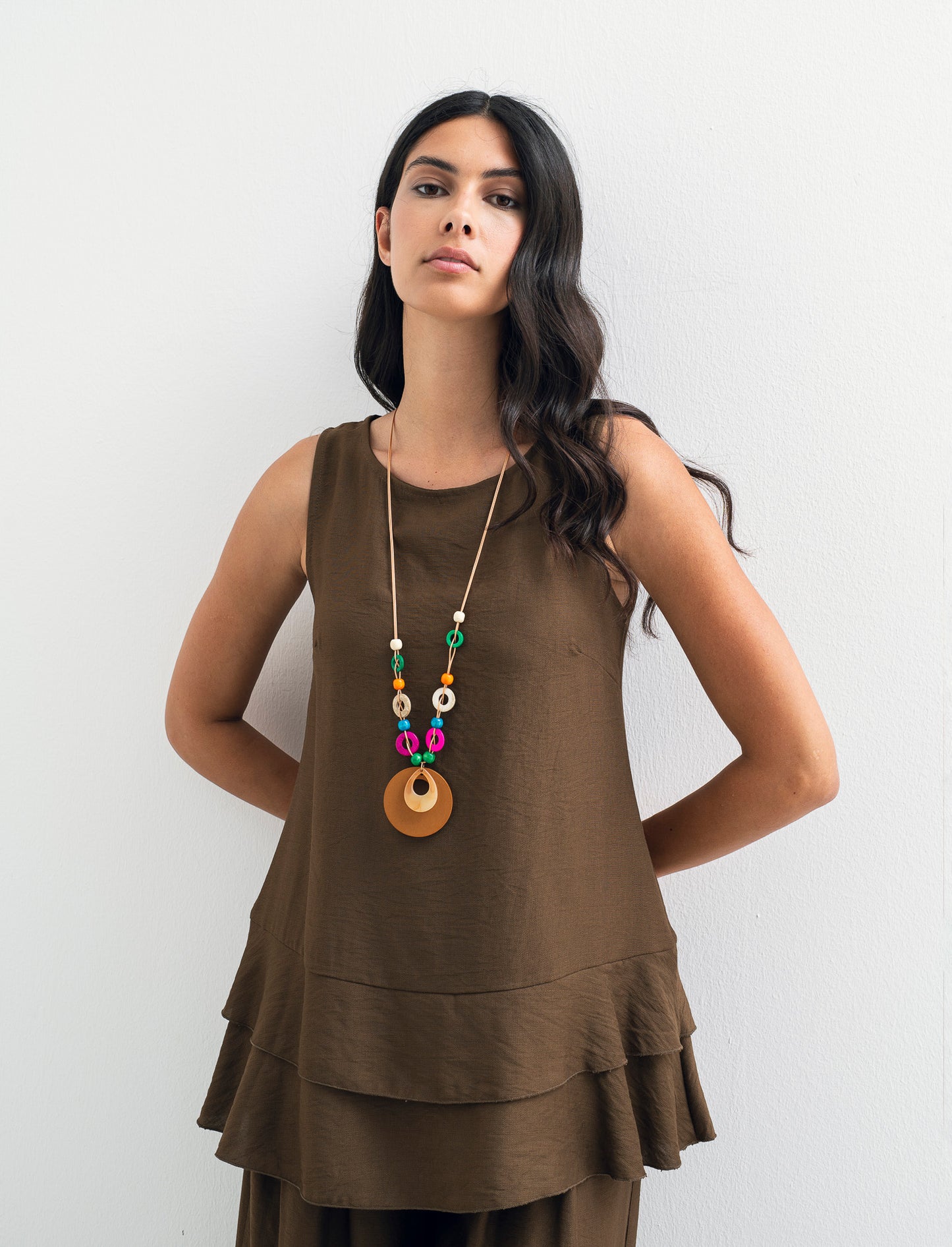 Top con balza e collana - Moro