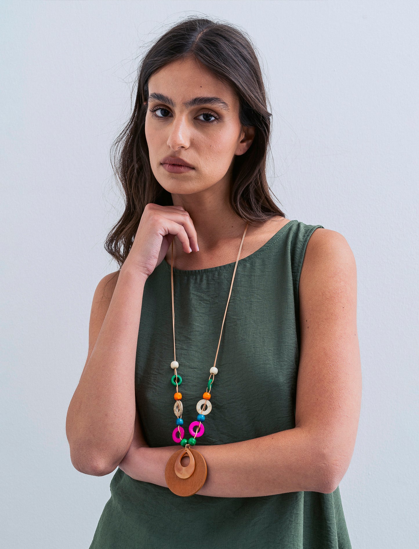 Top con balza e collana - Verde militare
