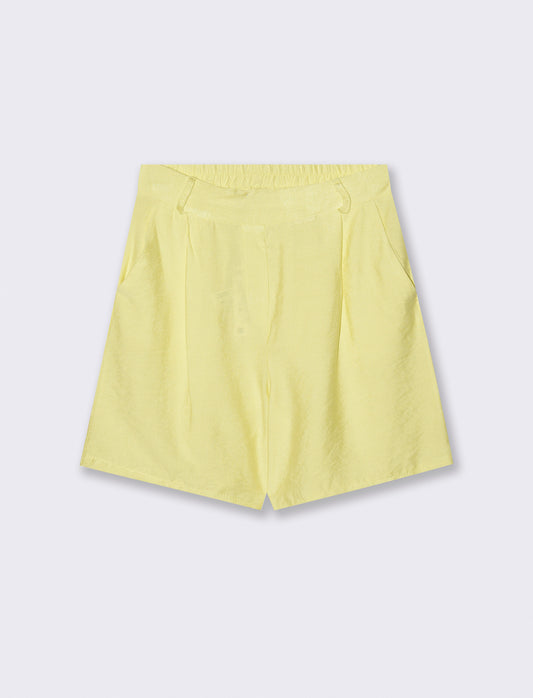 Short con passanti e pinces - Giallo