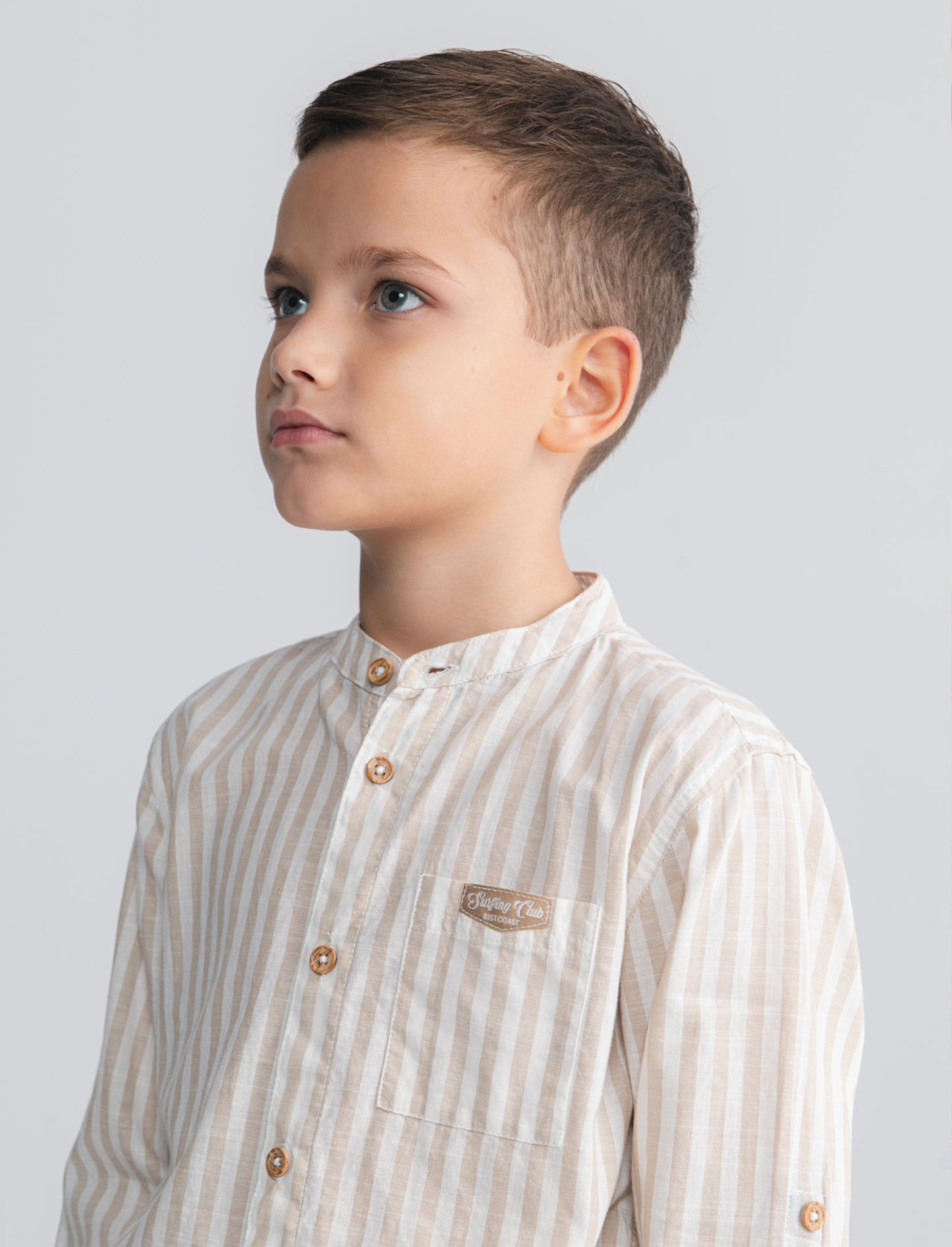 Camicia rigata in cotone con dettagli chic - Righe