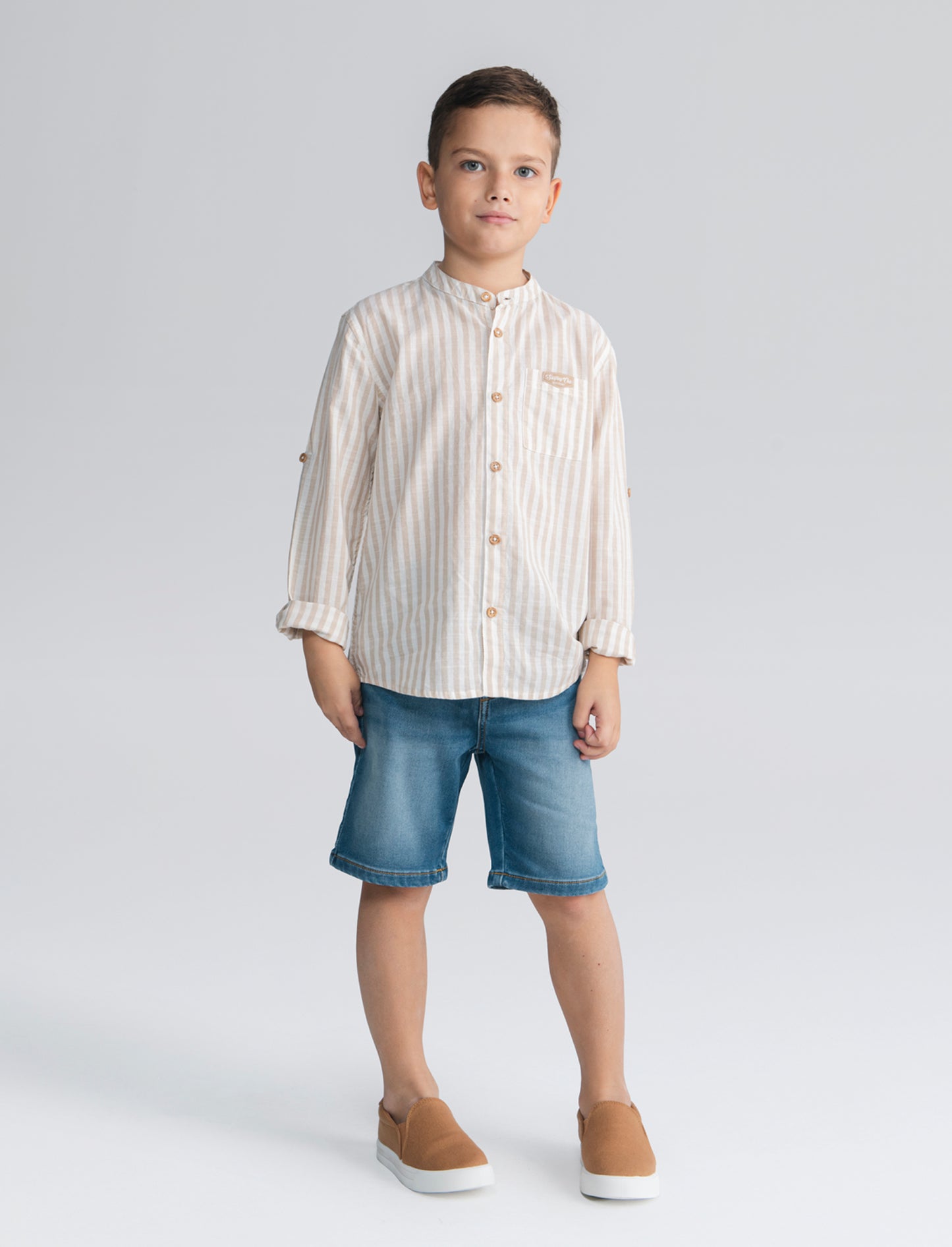 Camicia rigata in cotone con dettagli chic - Righe