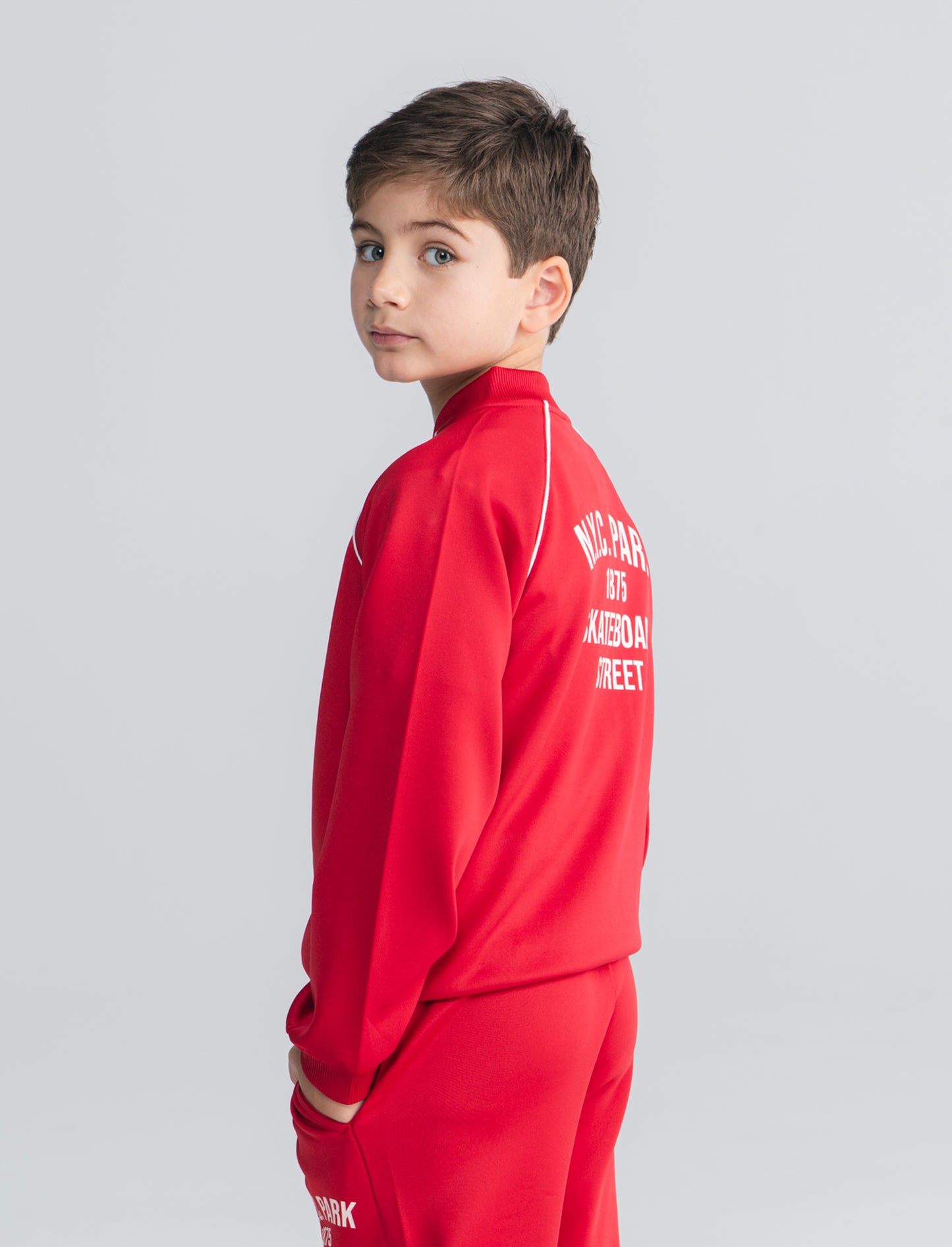 Felpa varsity con ricamo e zip frontale - Rosso india