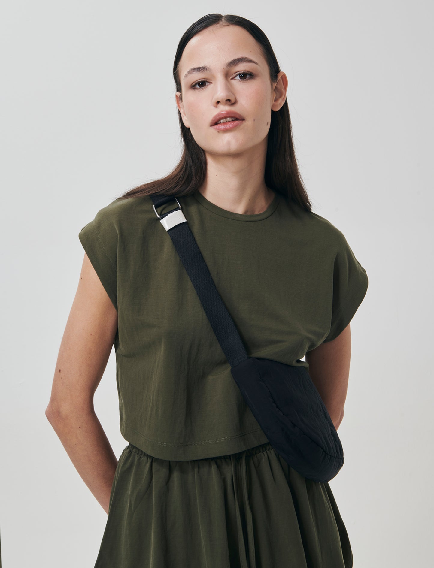T-Shirt Basica Manica Corta Crop - Kaky 1