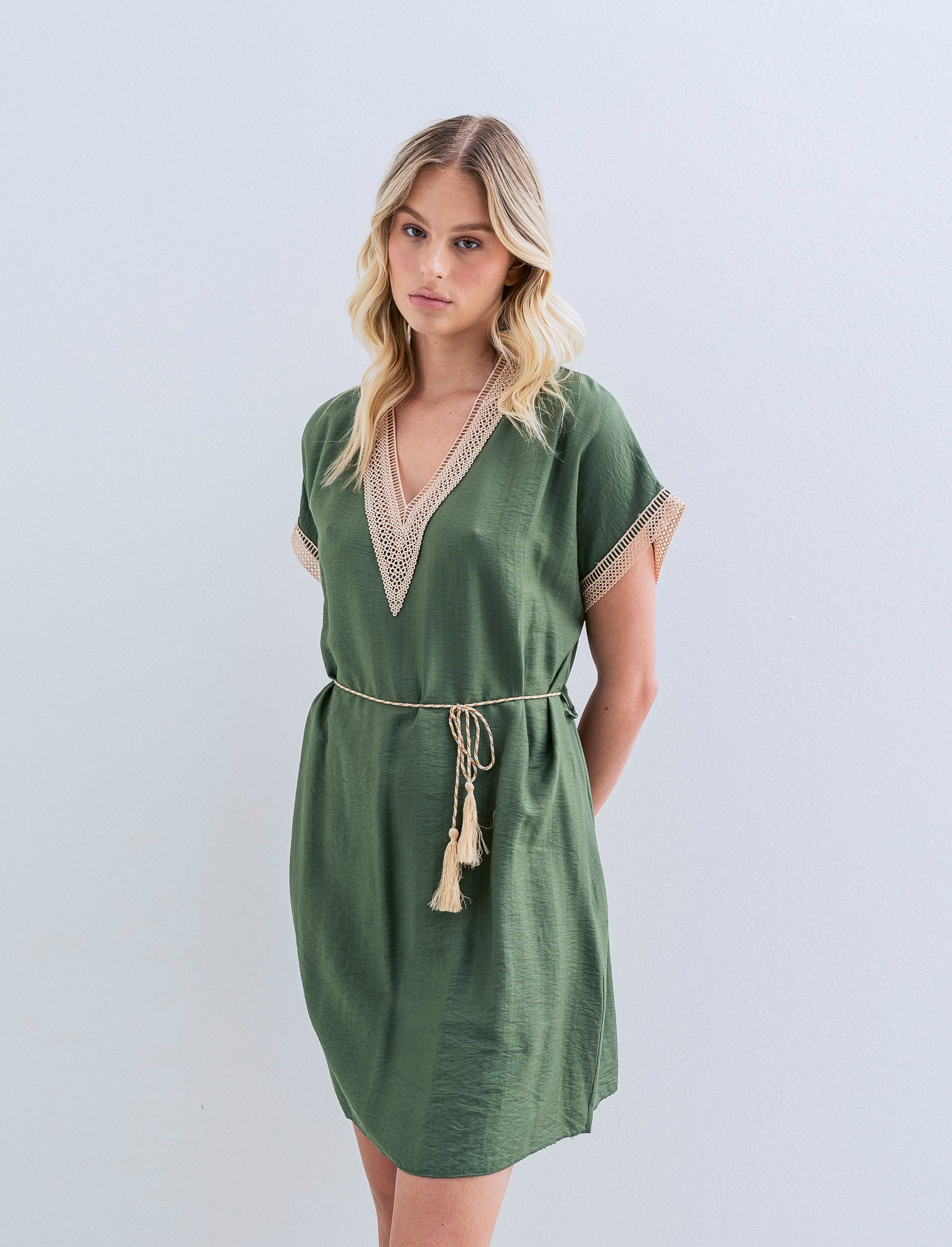 Vestito con cintura e passamaneria - Ve.milit.