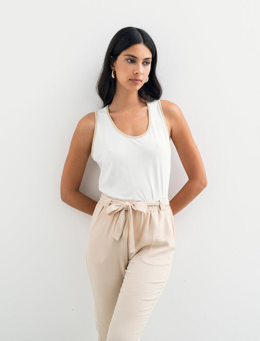 TOP VISCOSA CON DETTAGLI A CONTRASTO LUREX - Bianco latte