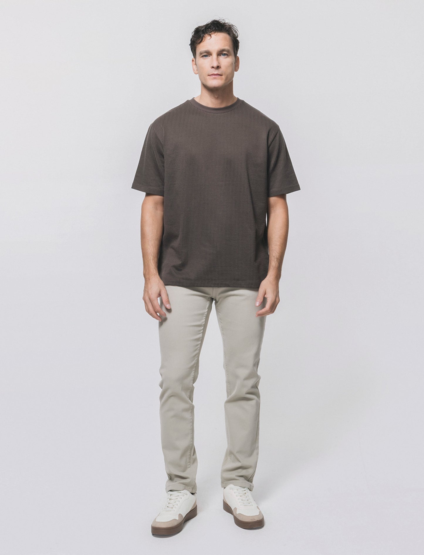 T-shirt girocollo in cotone jacquard - Moro