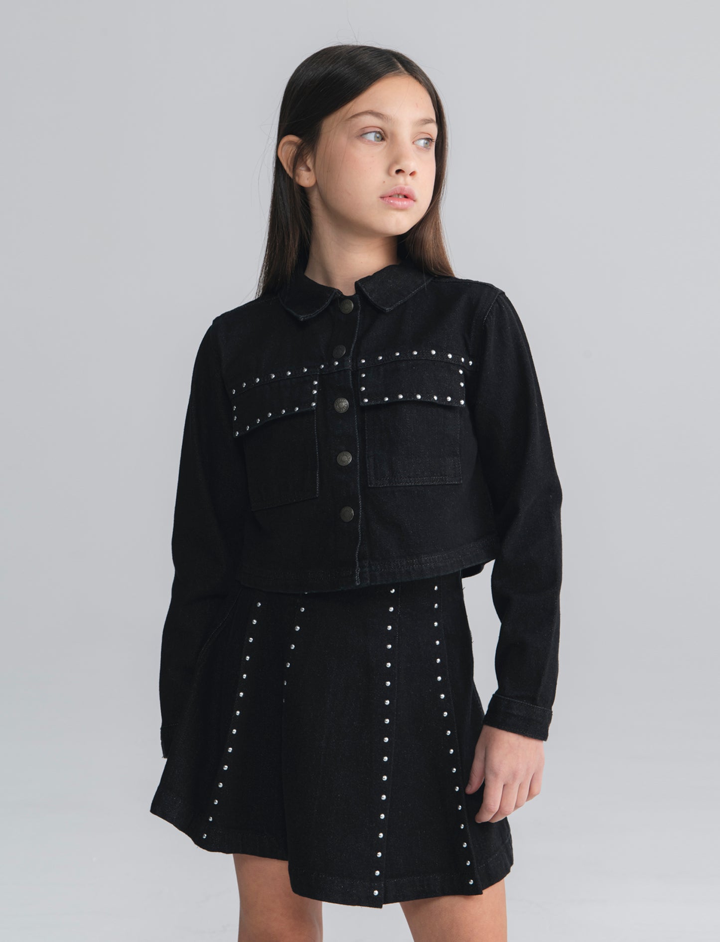Giubbino denim cropped con borchie glamour - Nero