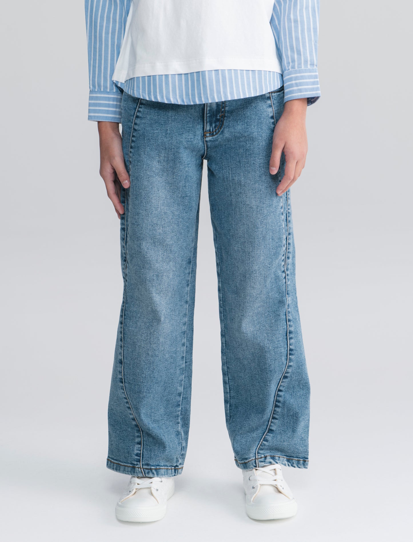 Jeans wide leg elasticizzati con tagli sagomati - Denim