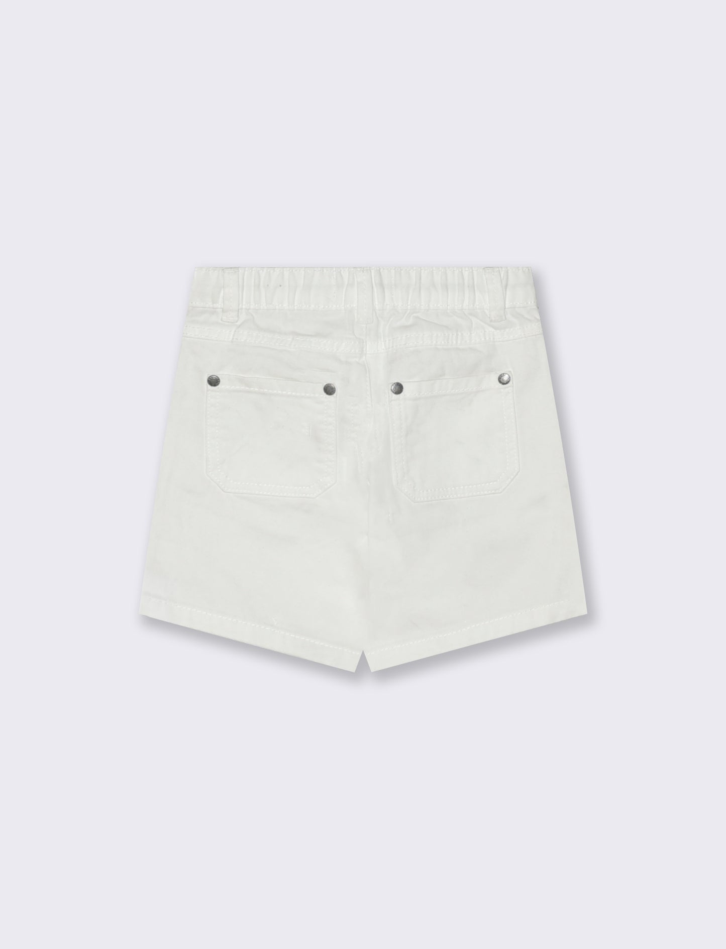 Solid color Bermuda shorts with adjustable waist - White