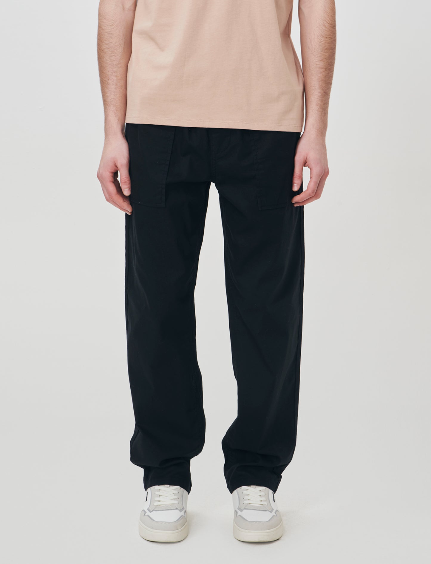 Pantalone in Cotone Regular Fit con Tasche - Nero