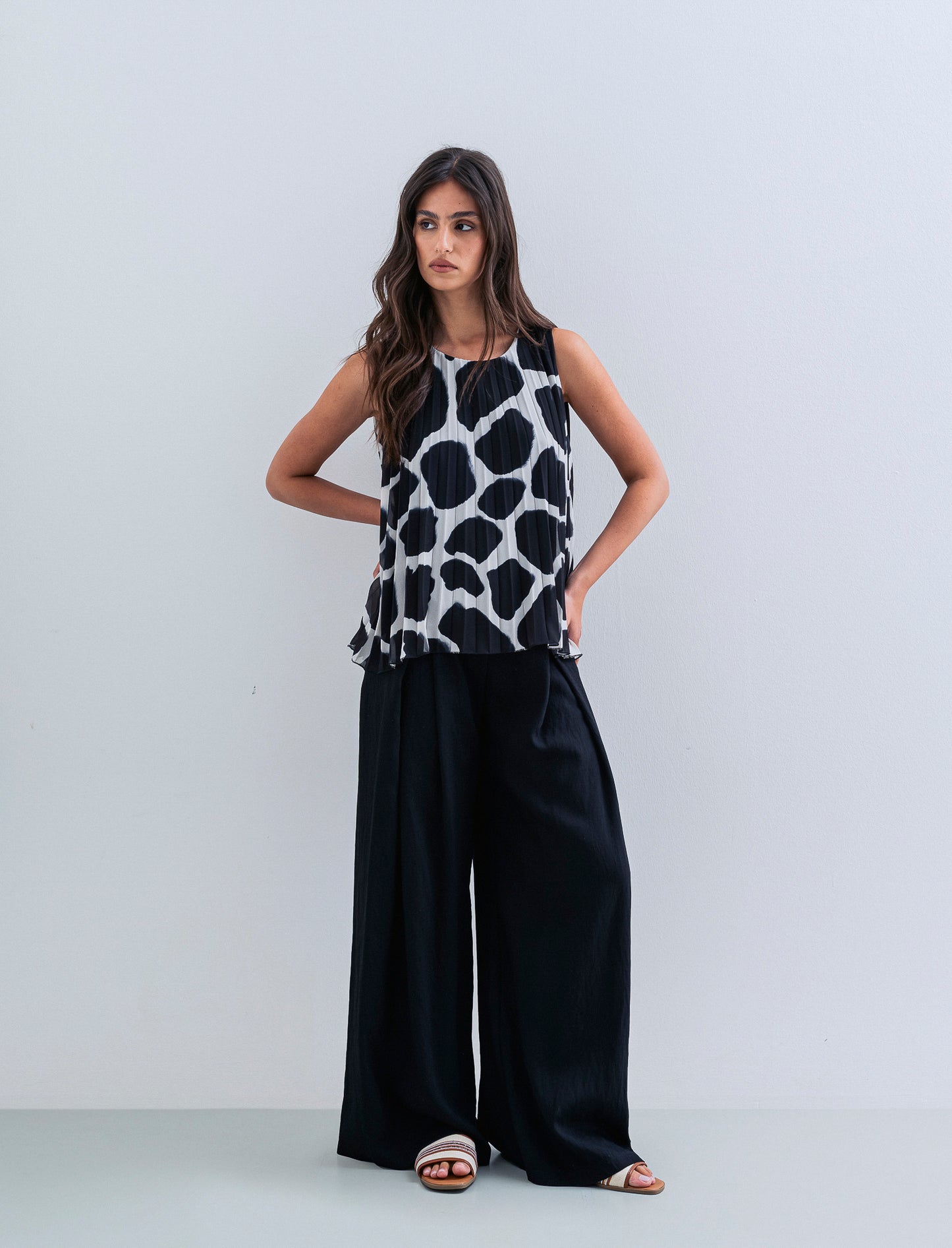 Pantalone palazzo con pences - Nero