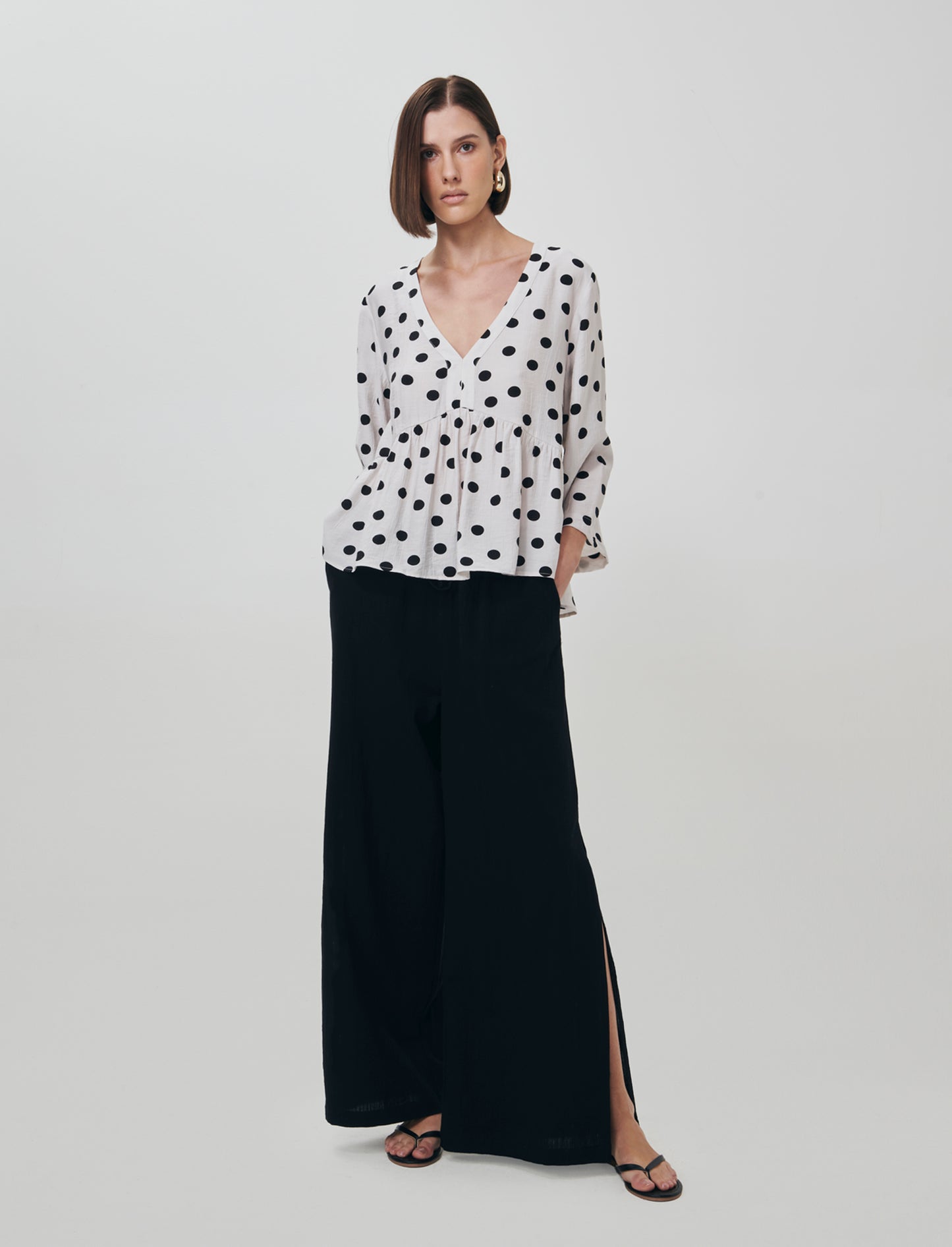 Pantalone Gamba Larga con Spacchi Laterali - Nero