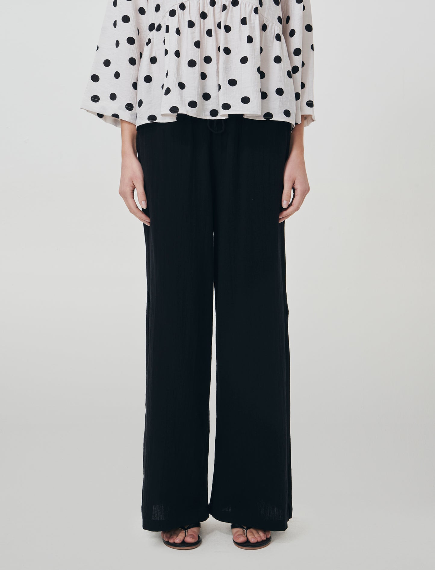 Pantalone Gamba Larga con Spacchi Laterali - Nero