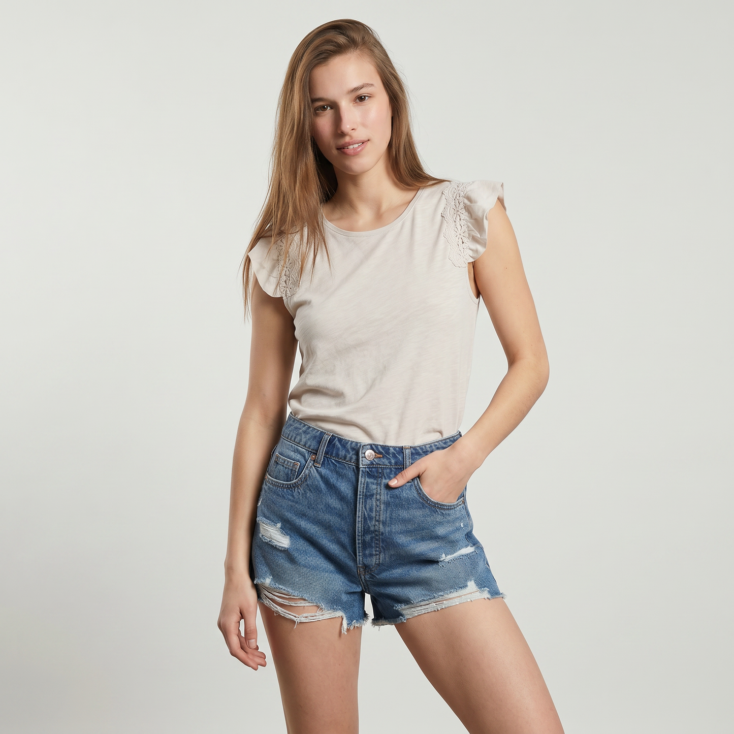 Maglia in pizzo con maniche ad aletta - Avorio