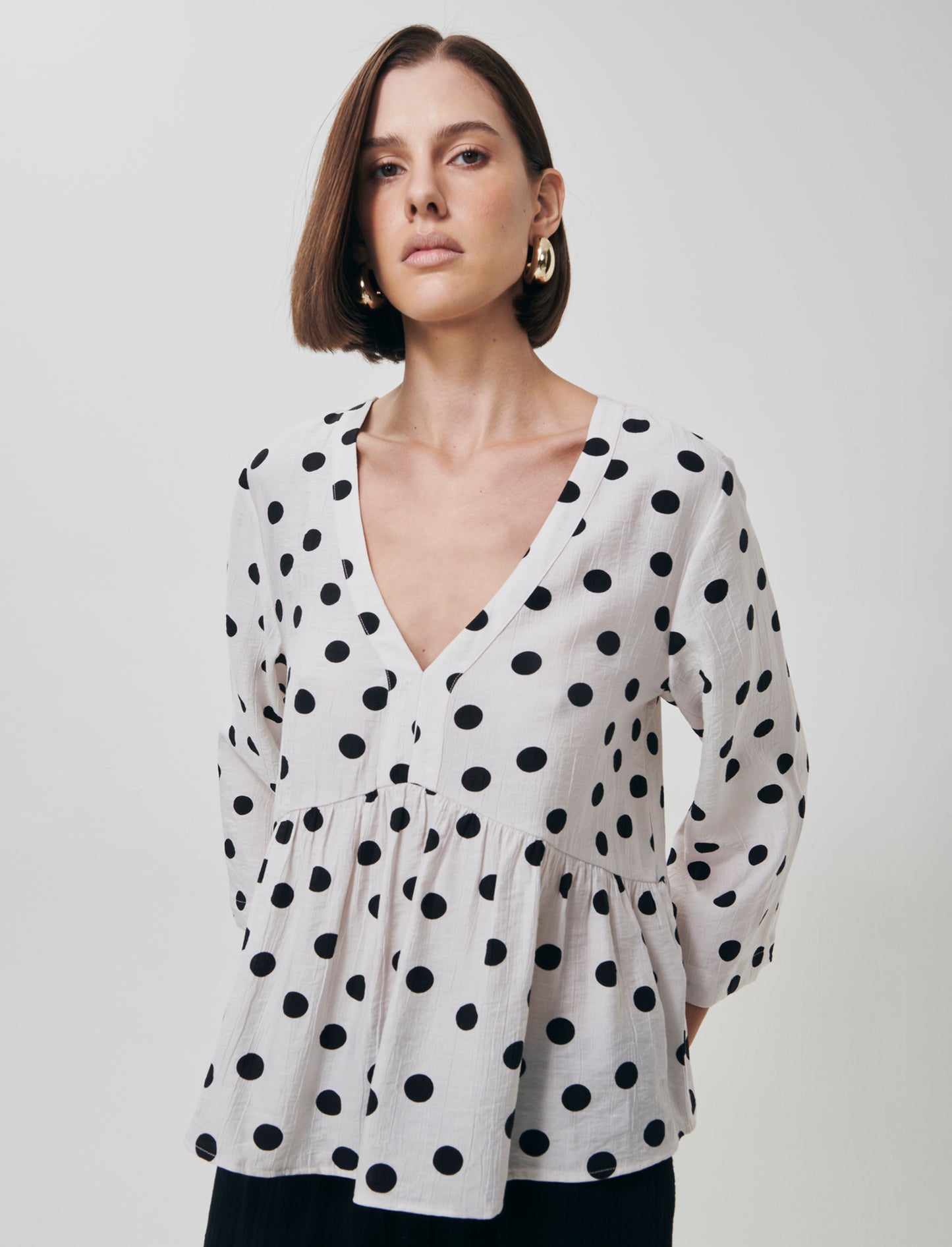 Blusa V Decorata con Perline Colorate - var 1