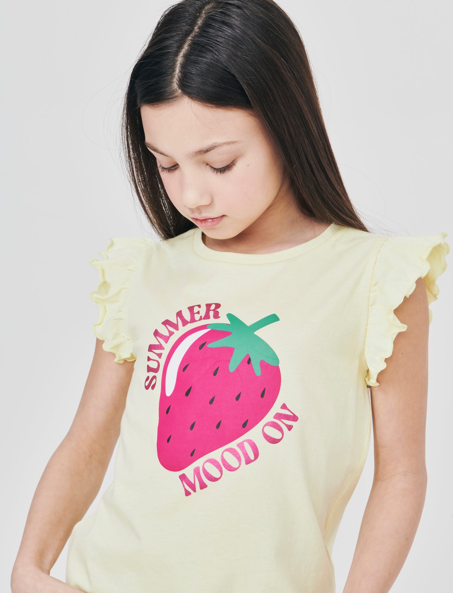 Summer T-shirt for girls with colorful print - Yellow