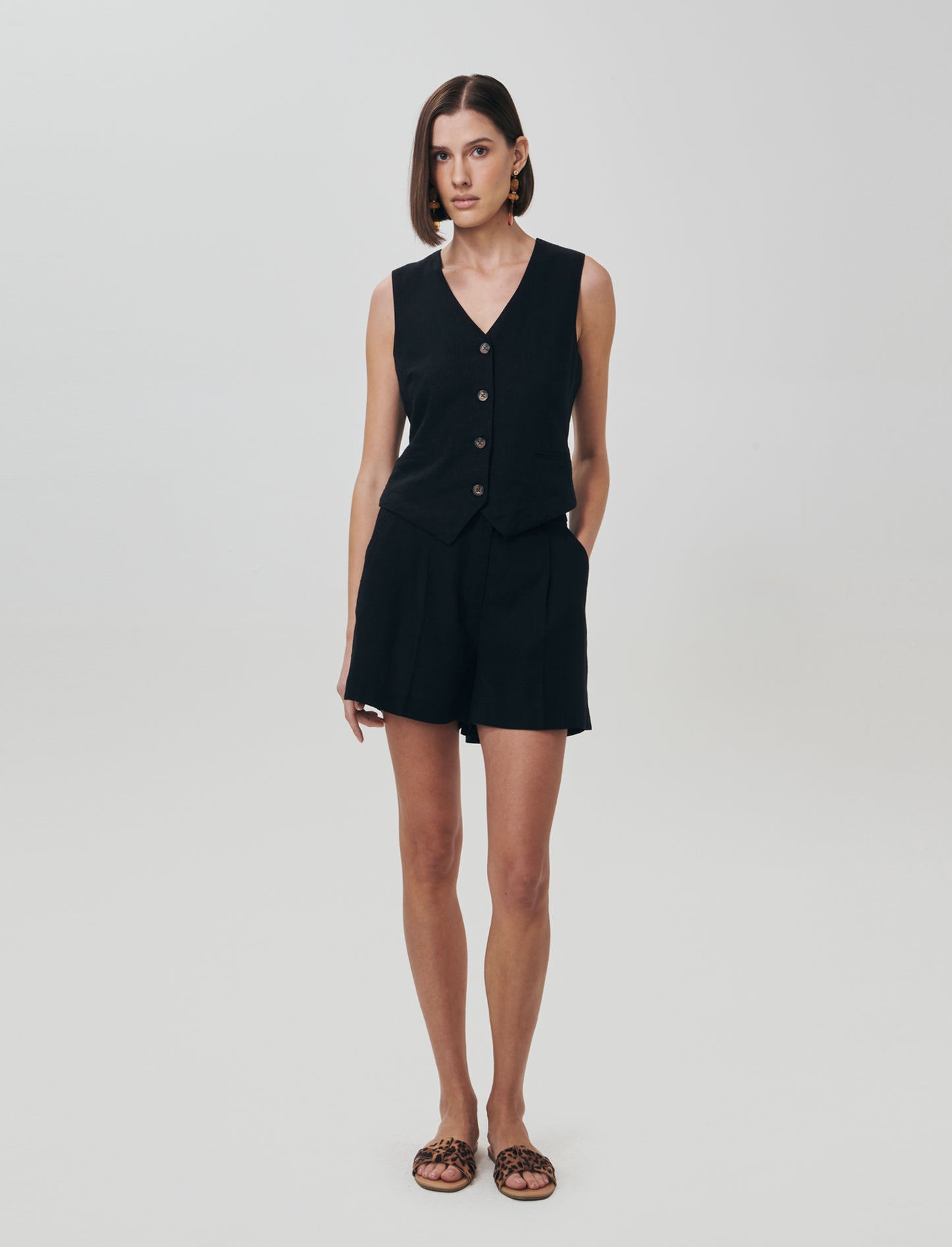Gilet con tasche a taglio davanti - Nero