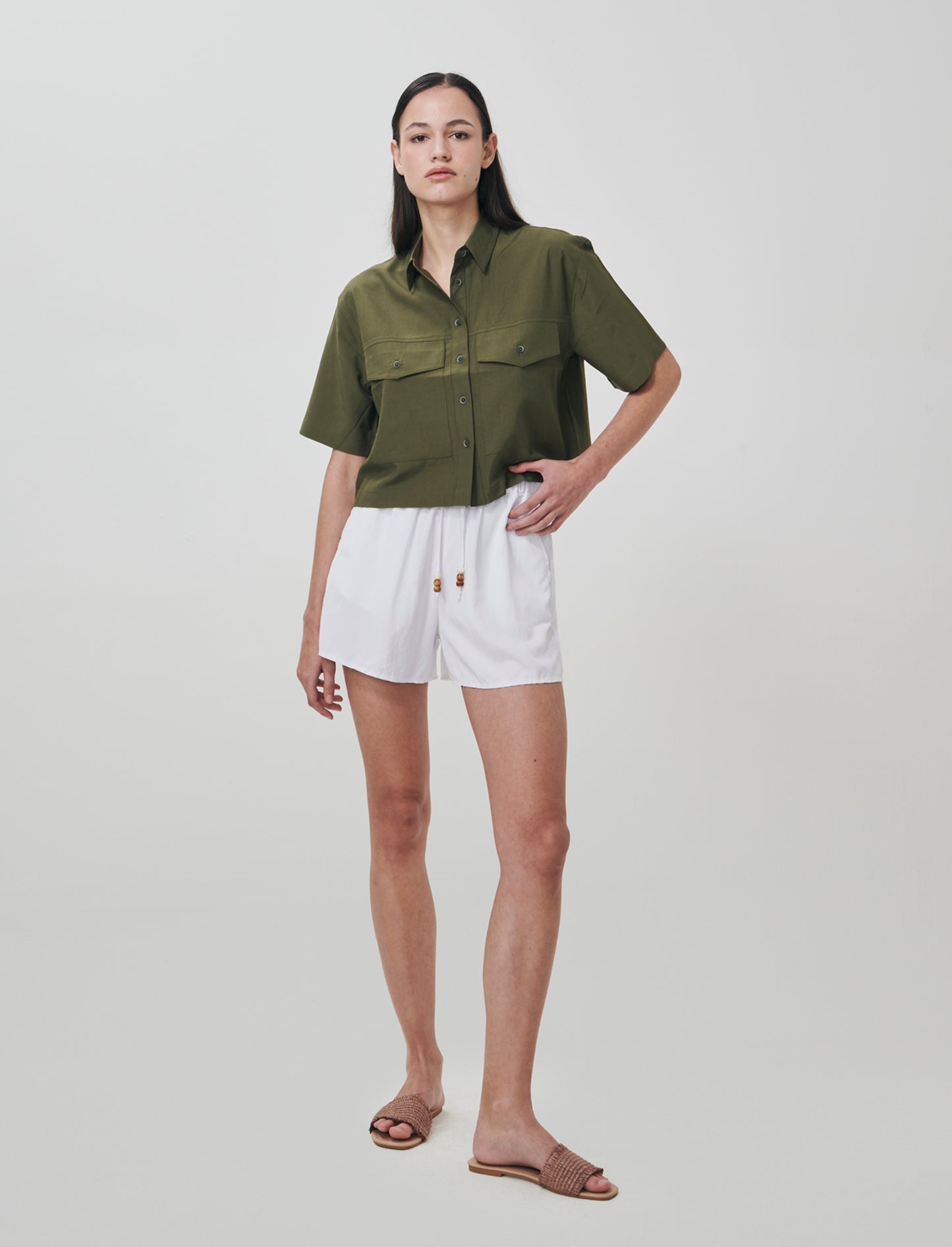Short elasticizzati con laccetto davanti - Bianco
