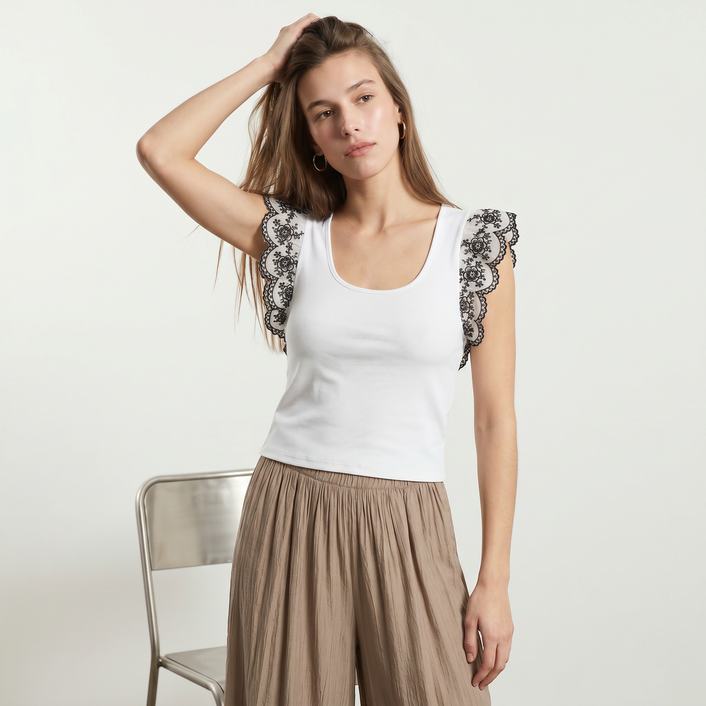 T-shirt con maniche in pizzo sangallo - Bianco