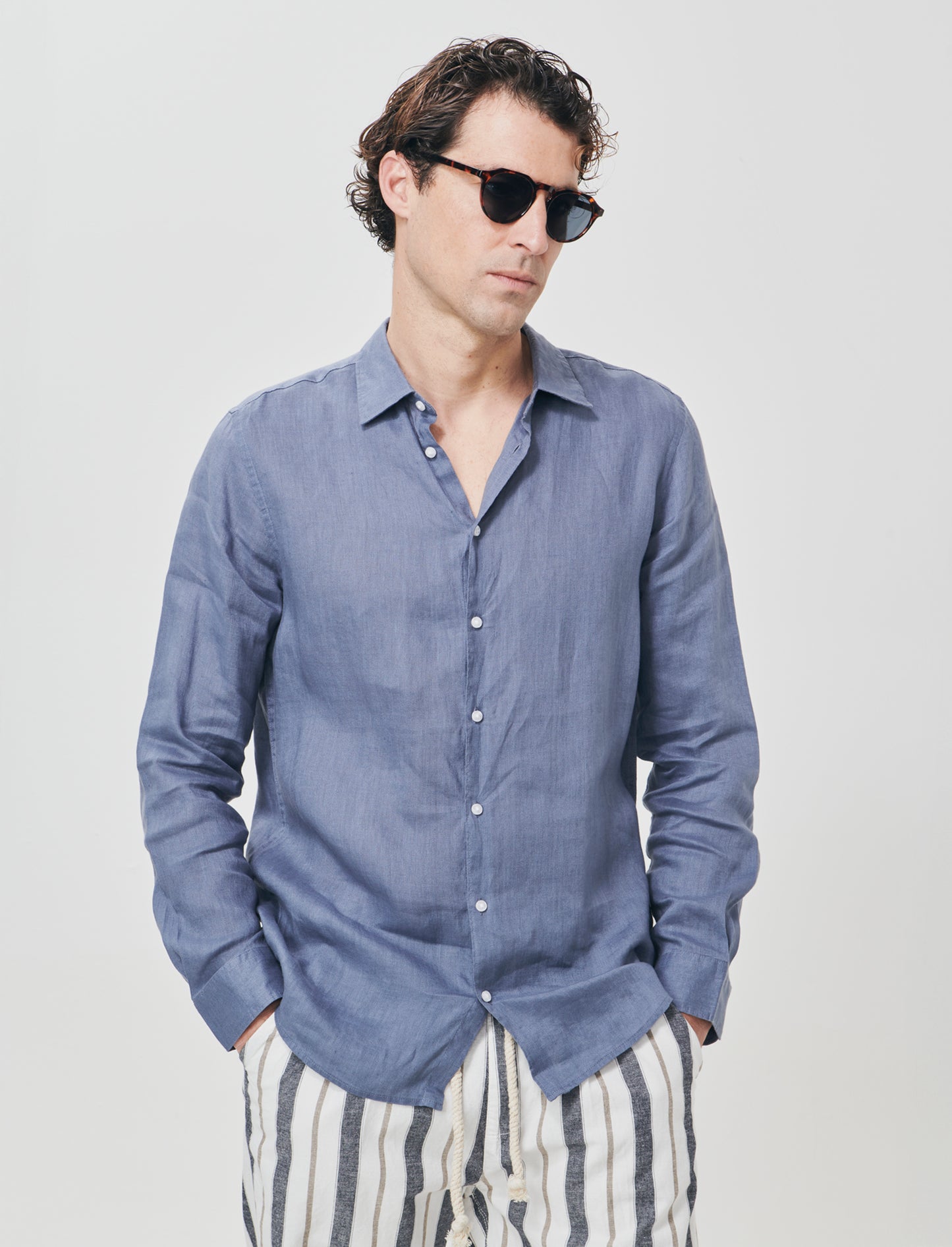 Camicia in lino leggero con collo francese - CARTA DA ZUCCHERO
