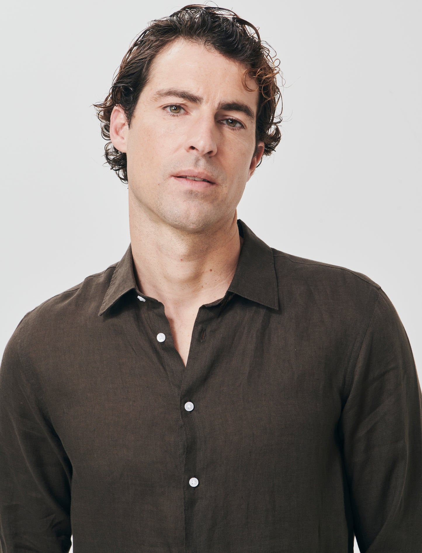 Light linen shirt with French collar - Brown