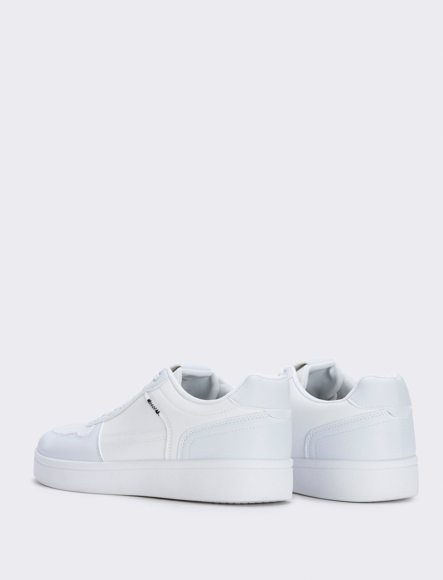Men's white minimal sneakers in polyurethane - White