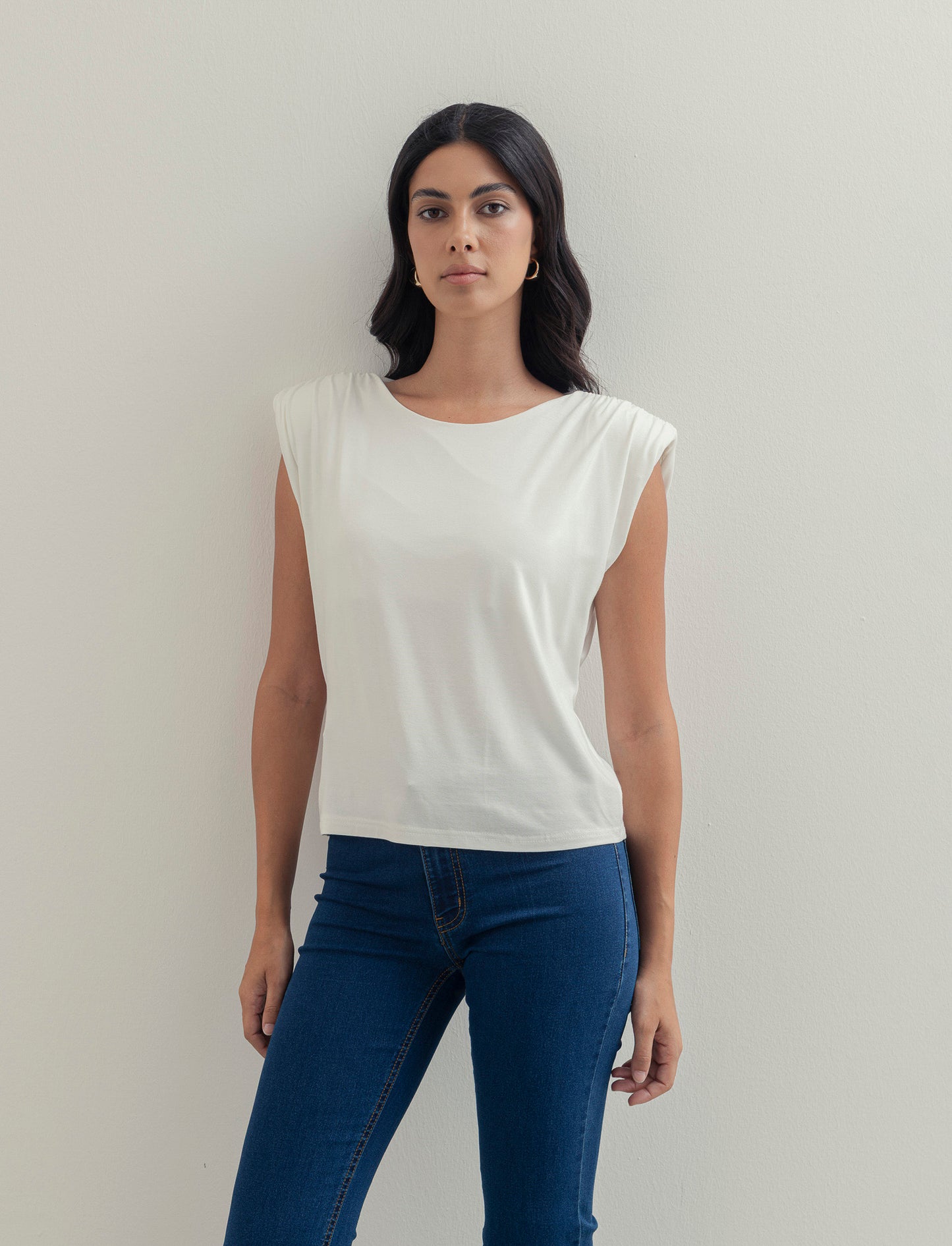 Tshirt smanicata con spalline - Bianco latte