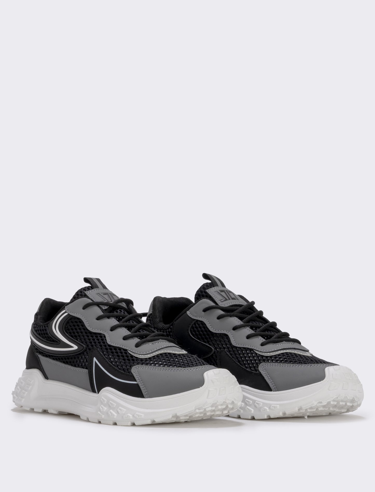 Sneakers da uomo in tessuto nero e track - Nero