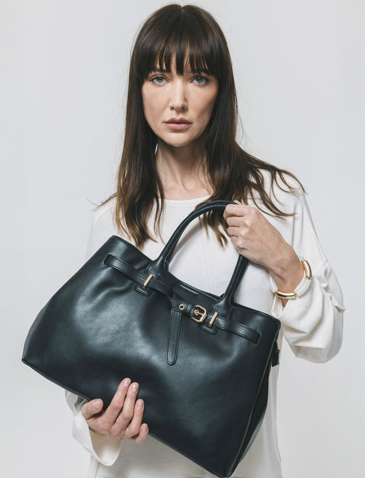 Borsa con fibbia e cinturino elegante - Nero
