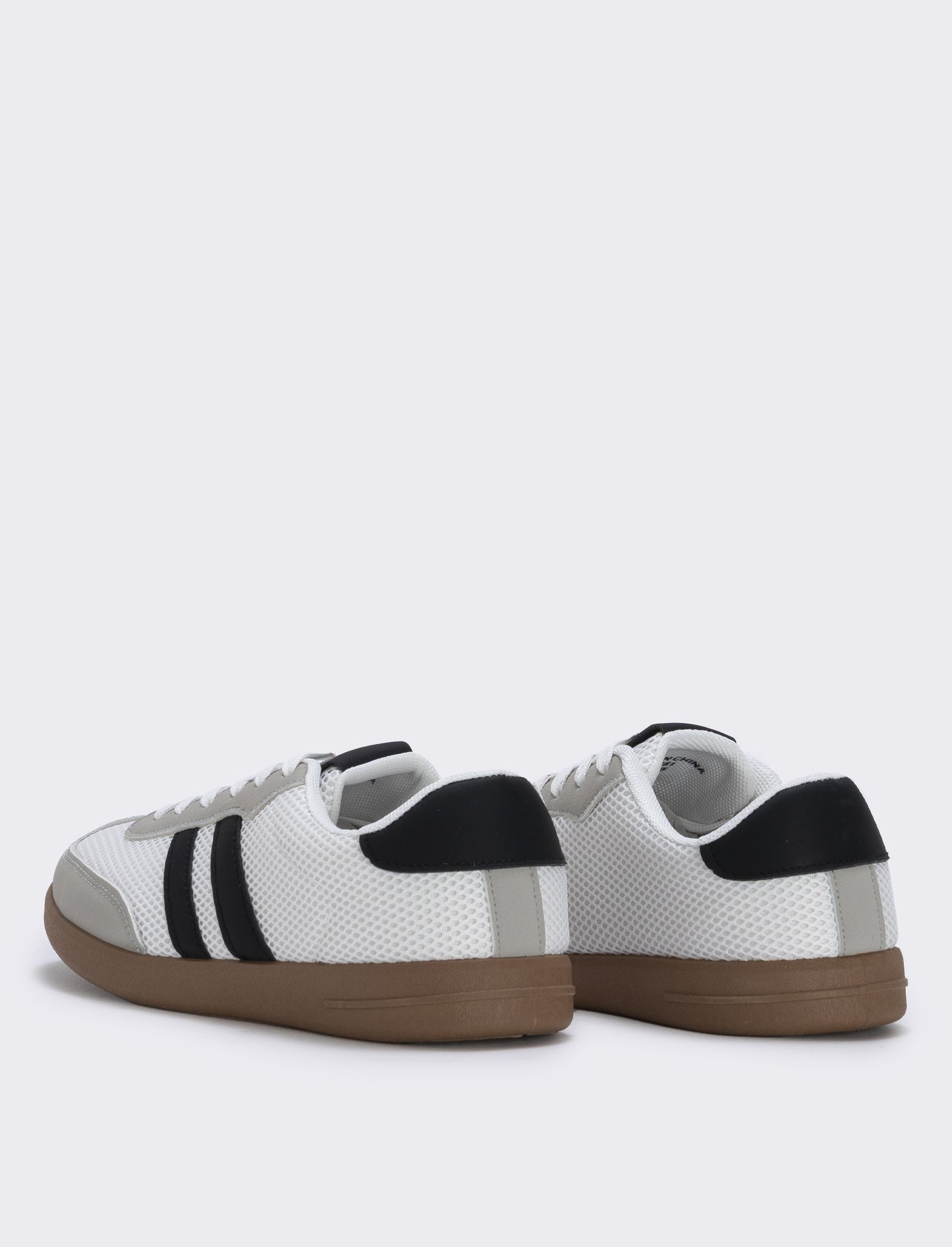 Contrast polyurethane sneakers - White