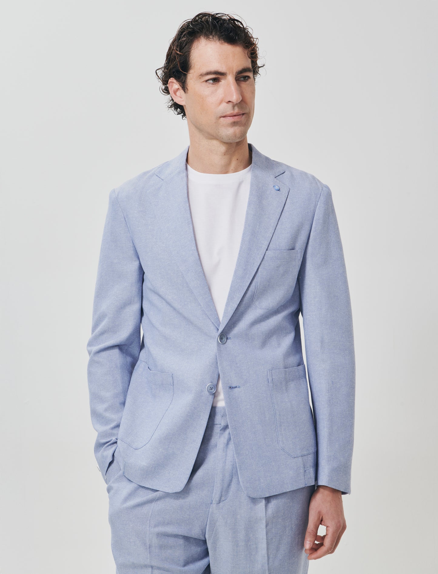 Deconstructed Blazer in Linen Blend - Sky blue