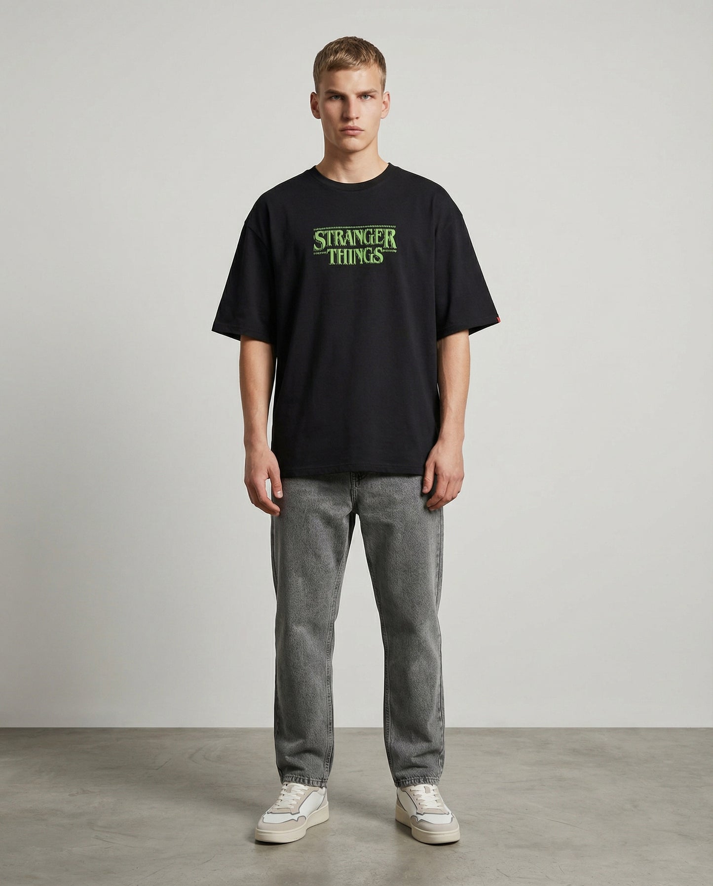 T-shirt Stranger Things con stampa esclusiva - var 2