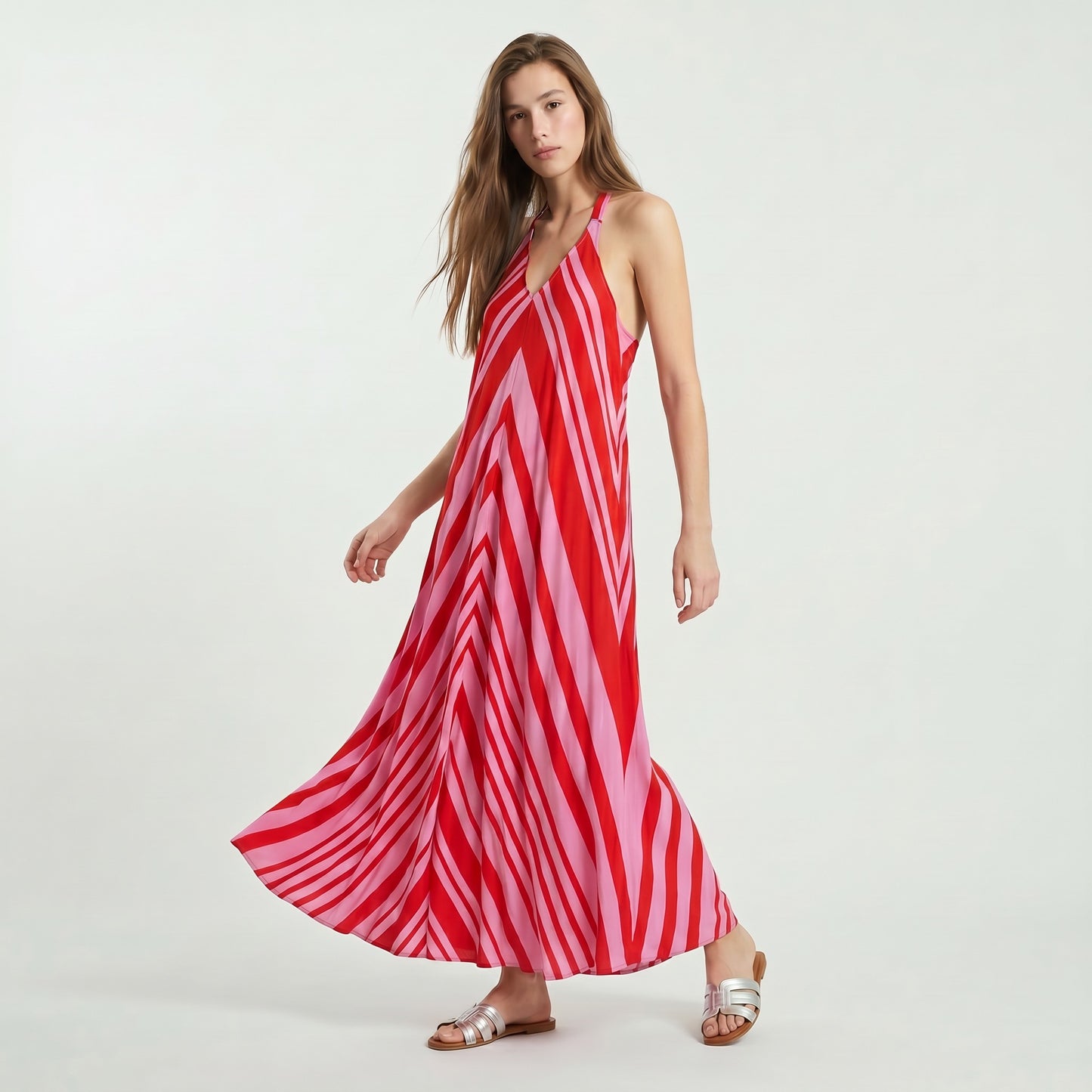 Vestito lungo con scollo a V e nodo - var 2