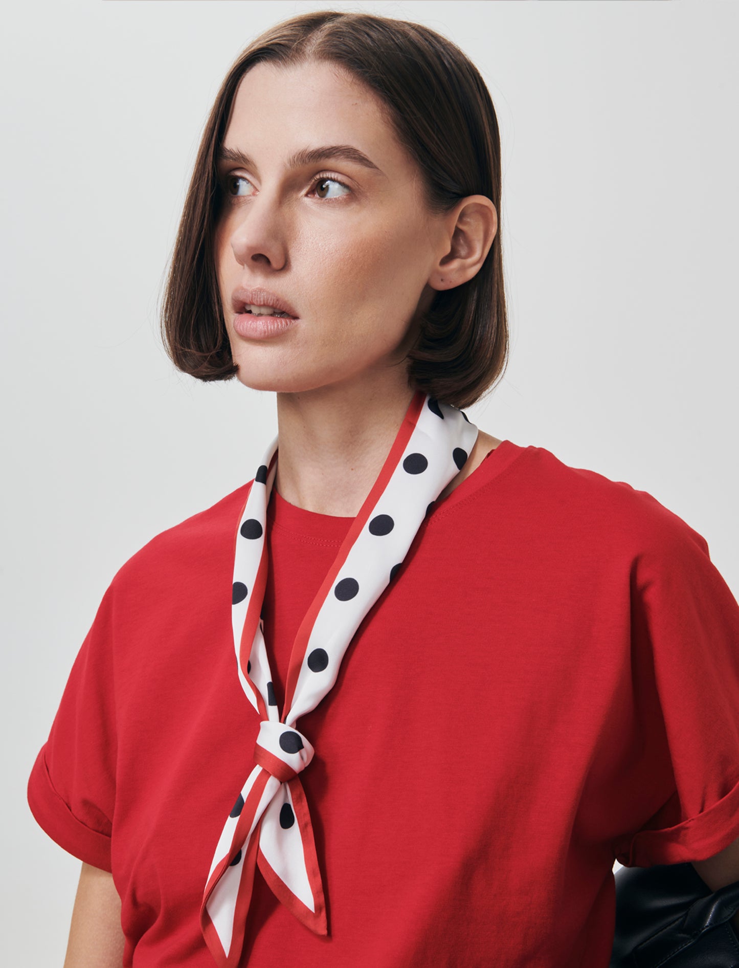 T-shirt in cotone con foulard incluso - Rosso