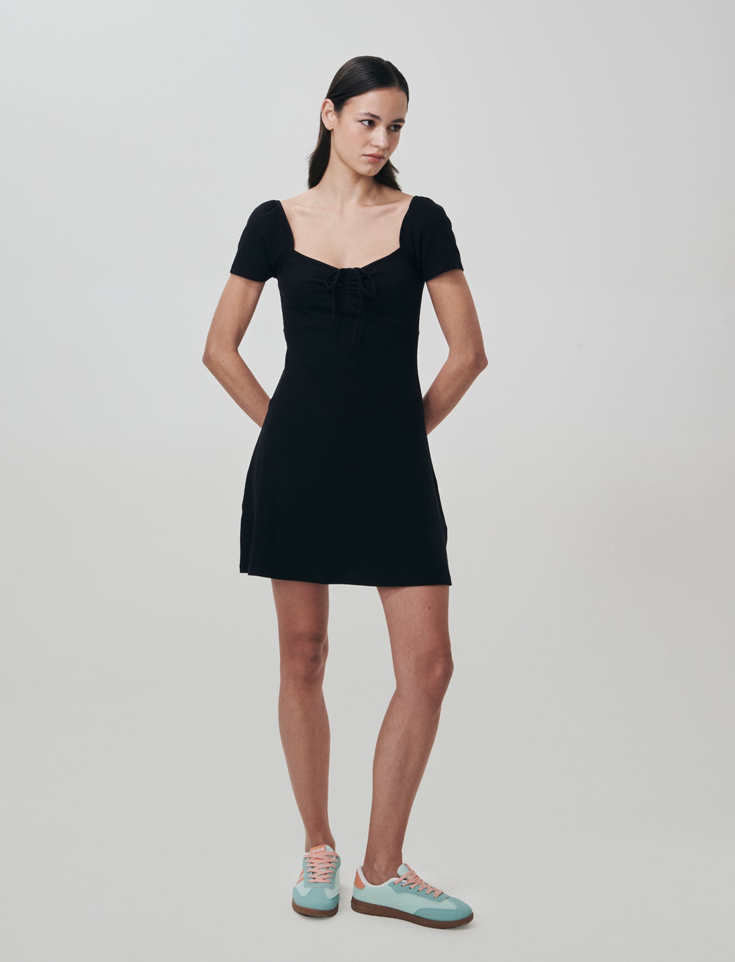 Vestito Corto a Coste con Manica Aletto - Nero