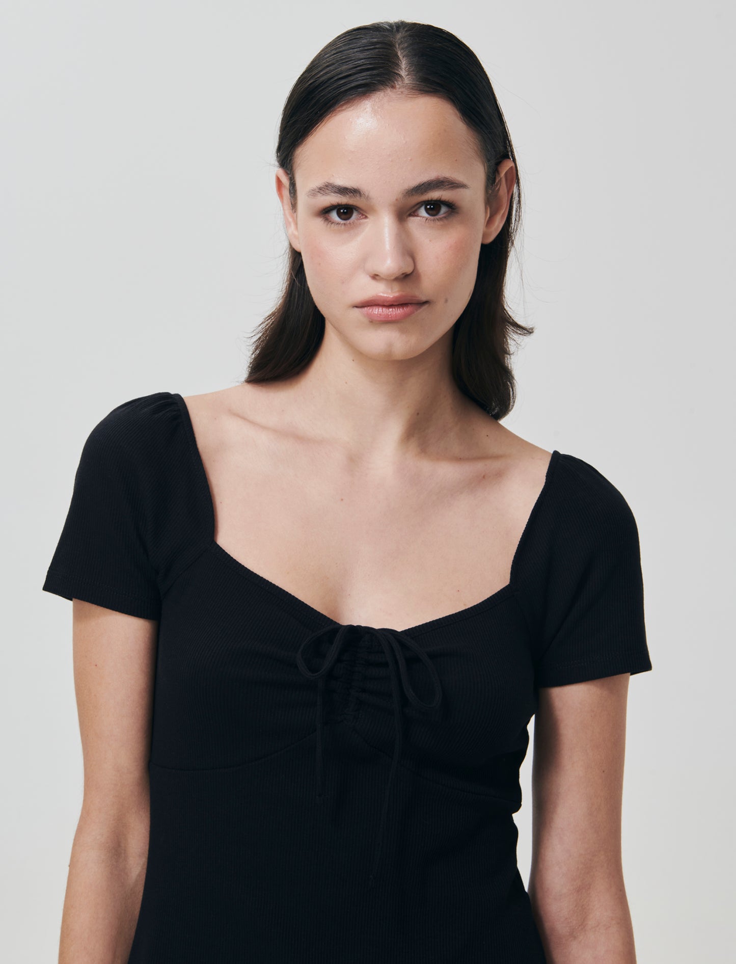 Vestito Corto a Coste con Manica Aletto - Nero