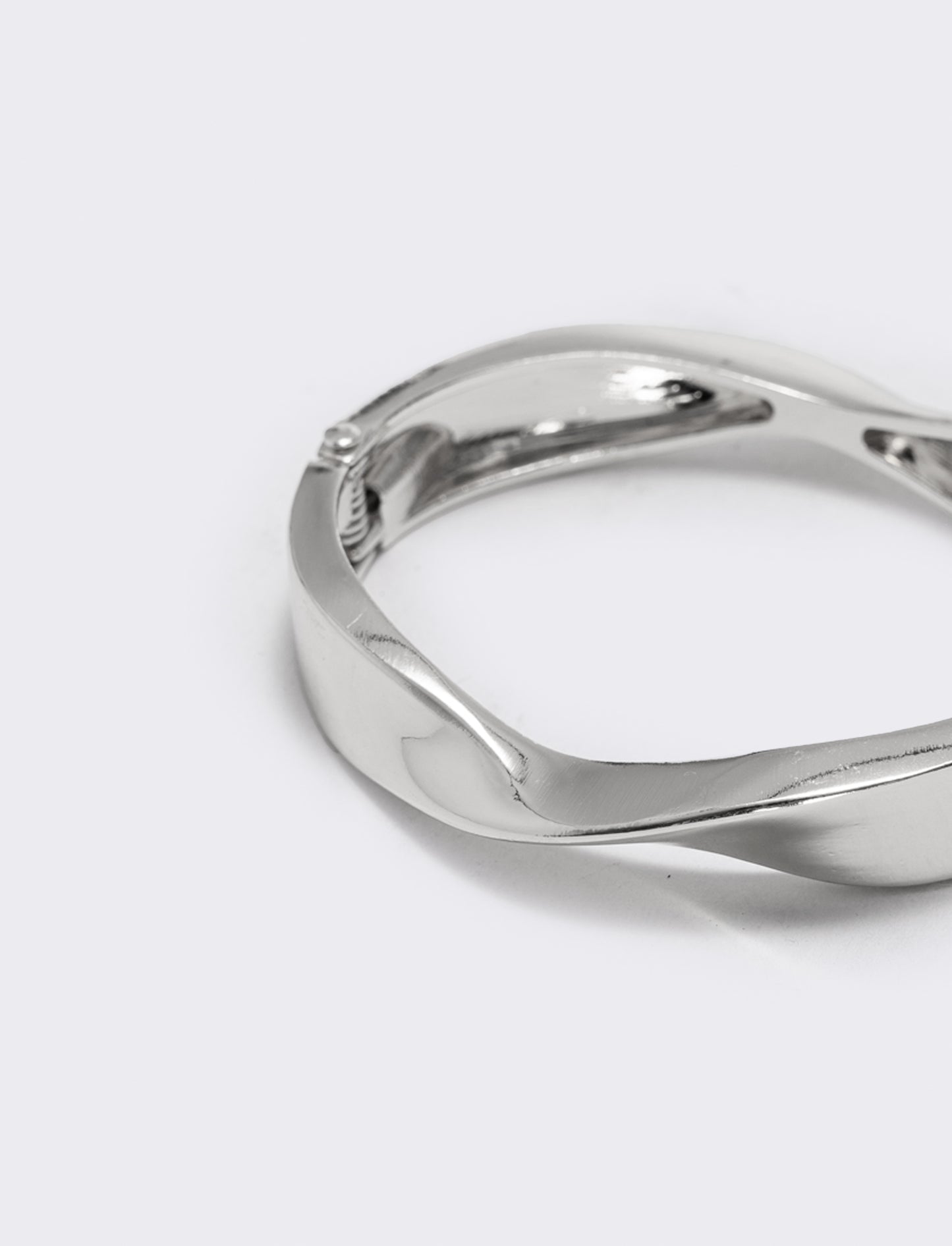 Bracciale rigido attorcigliato - Argento